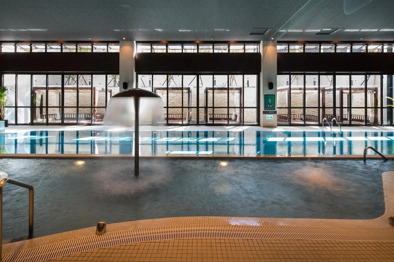 Pool view, Swimming Pool in Asia Pacific Hotel Beitou