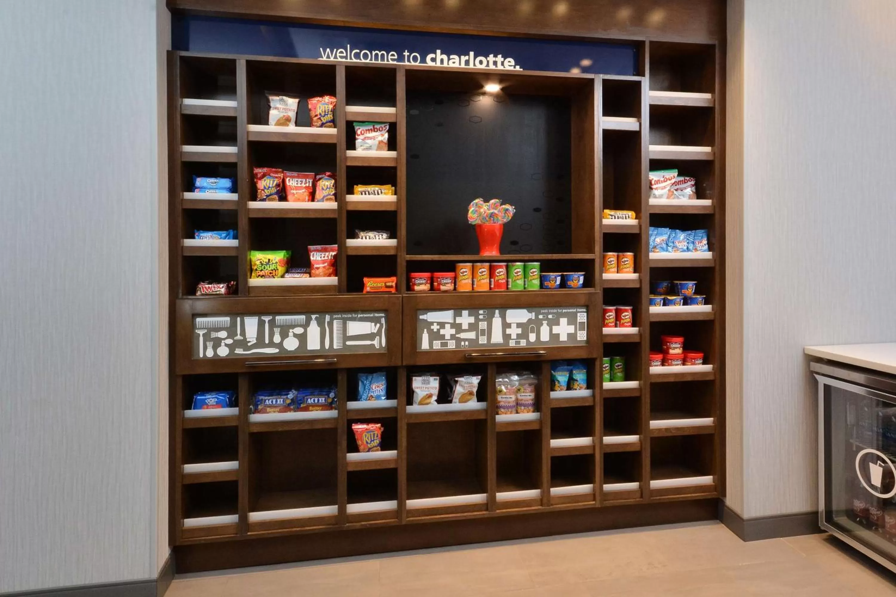 Restaurant/places to eat in Hampton Inn & Suites Charlotte North I 485