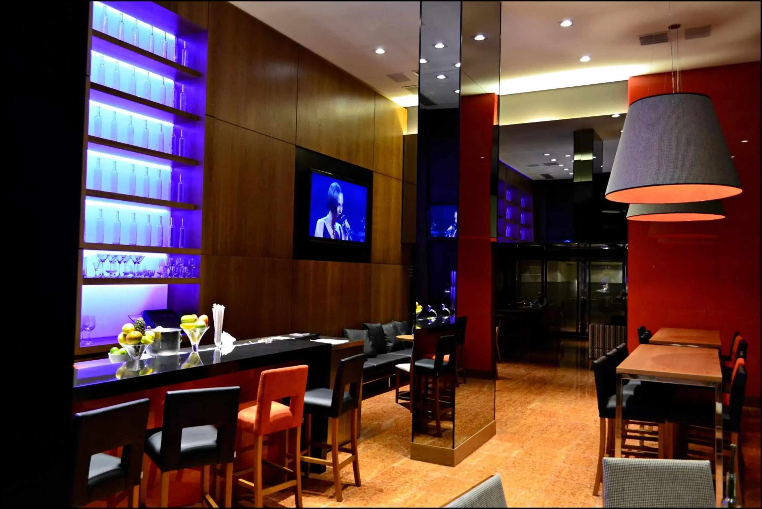 TV and multimedia, Restaurant/Places to Eat in Mercure Curitiba Batel