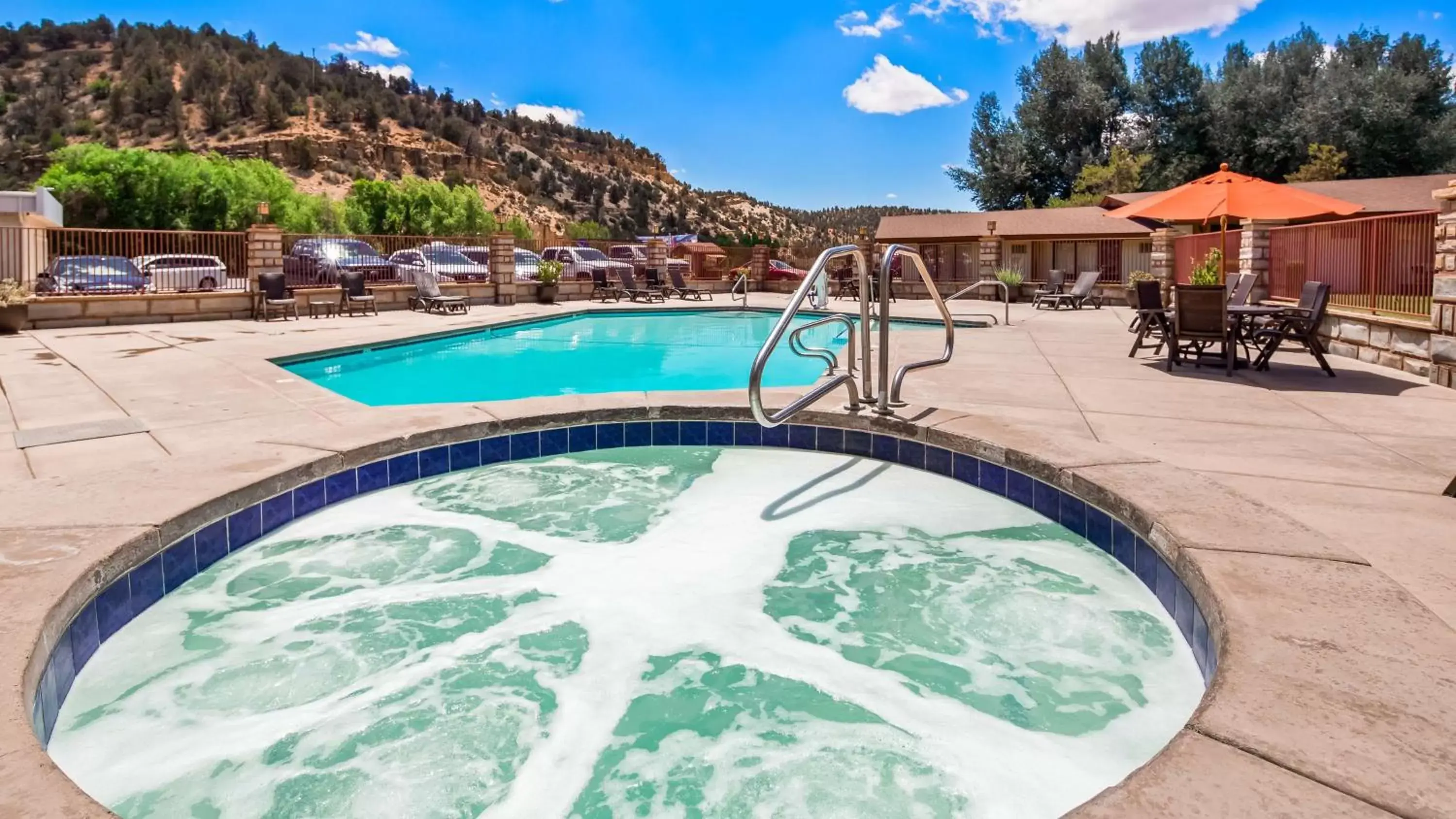 On site, Swimming Pool in Best Western East Zion Thunderbird Lodge