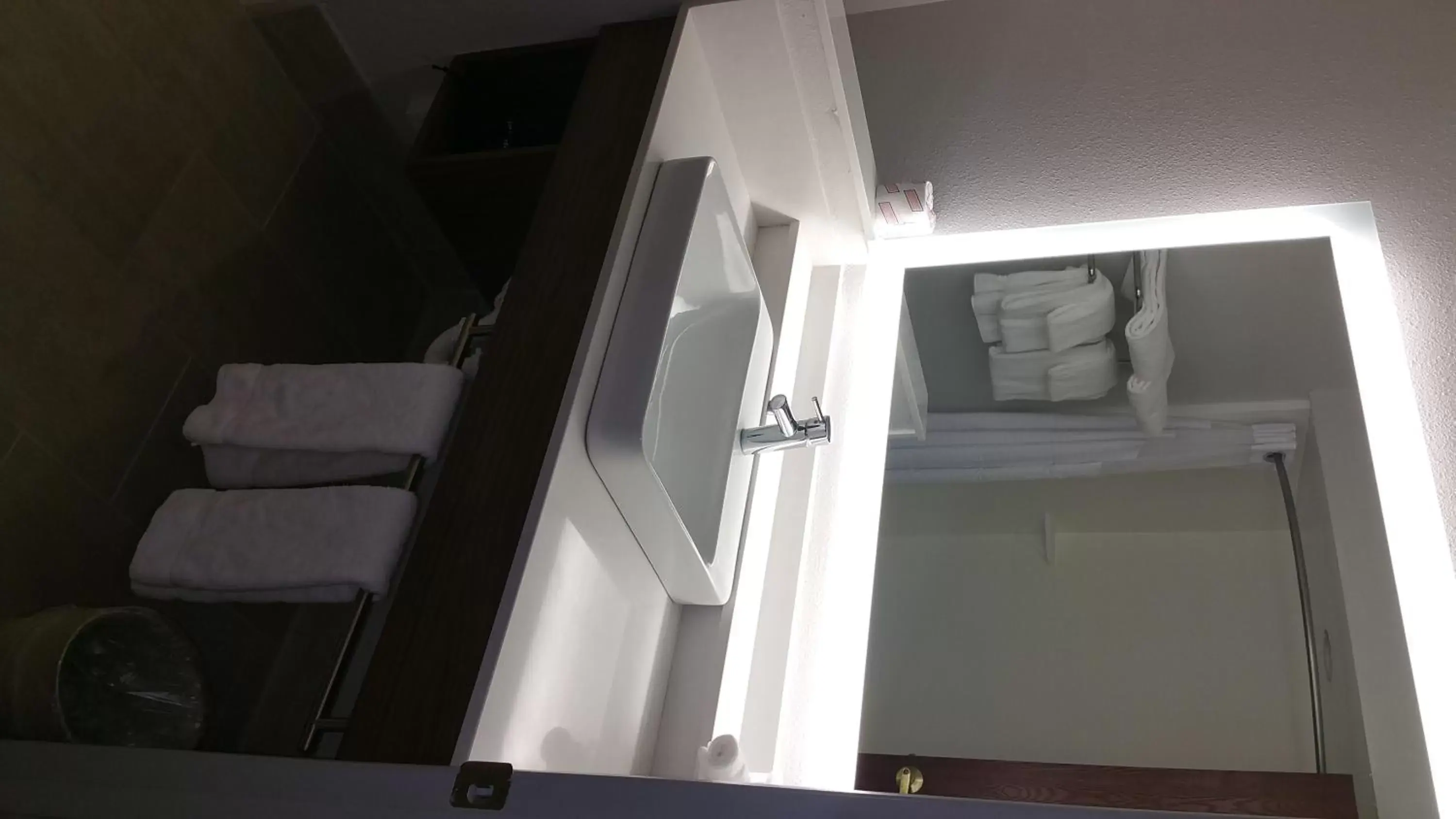 King Room - Hearing Accessible - Roll-in Shower in Holiday Inn Express Daytona Beach - Speedway, an IHG Hotel