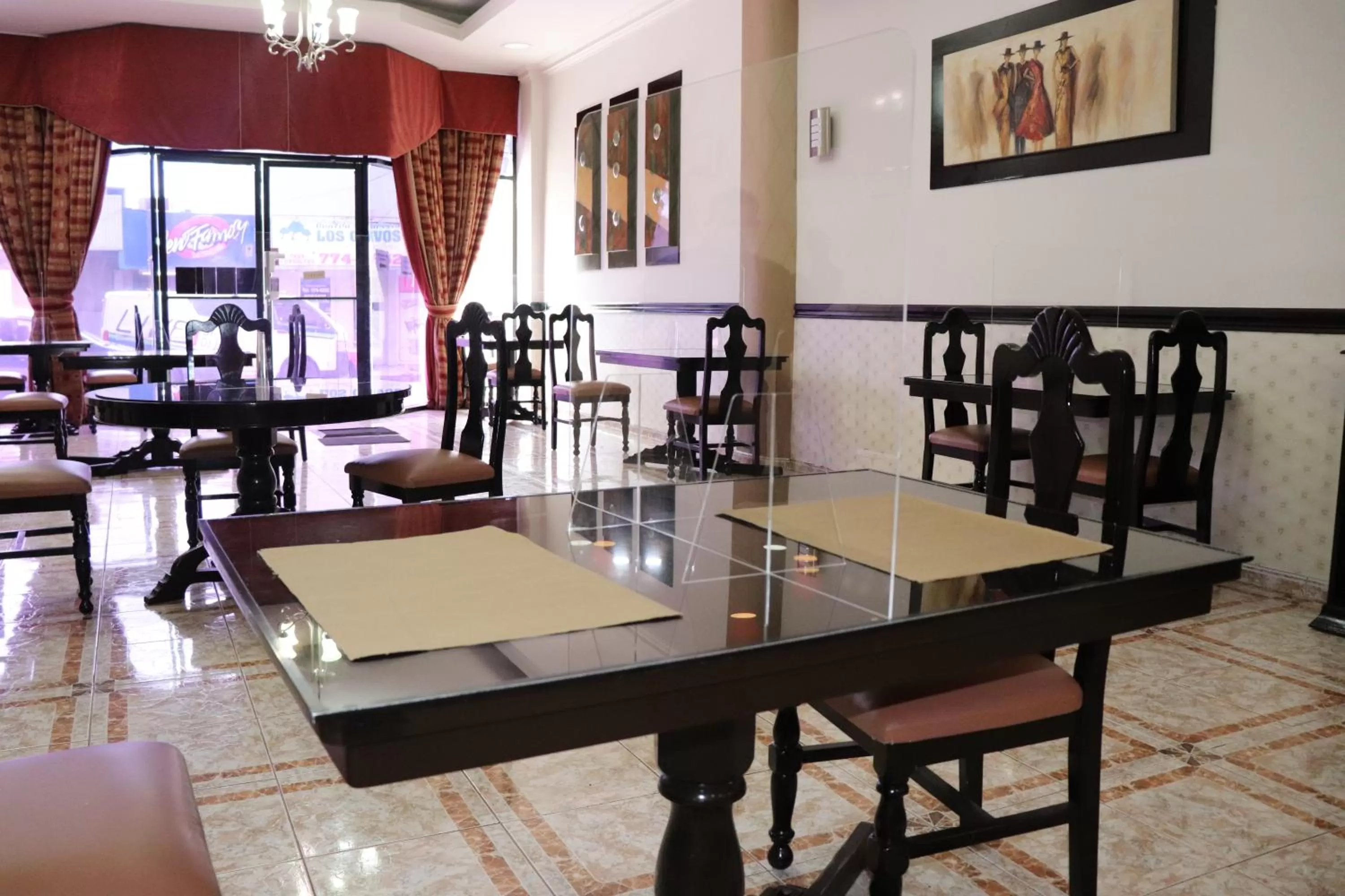 Restaurant/Places to Eat in Hotel Puerta del Sol