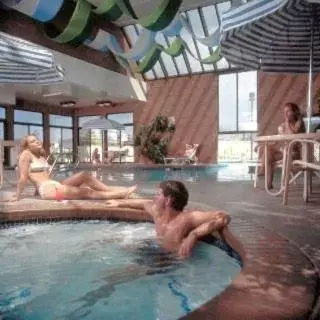 Spa and wellness centre/facilities, Swimming Pool in Coast Wenatchee Center Hotel