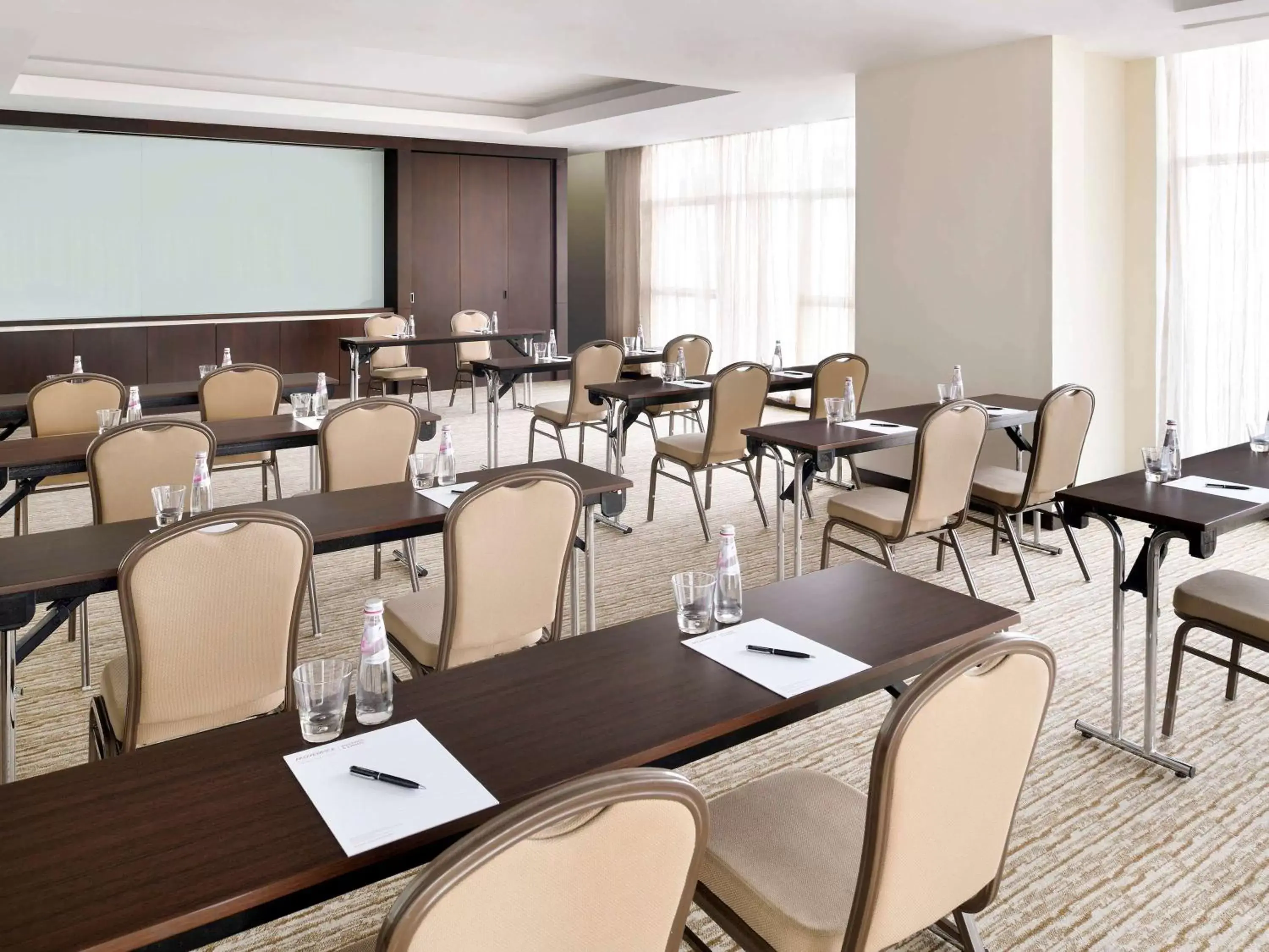 Meeting/conference room in Mövenpick Hotel Jumeirah Lakes Towers Dubai