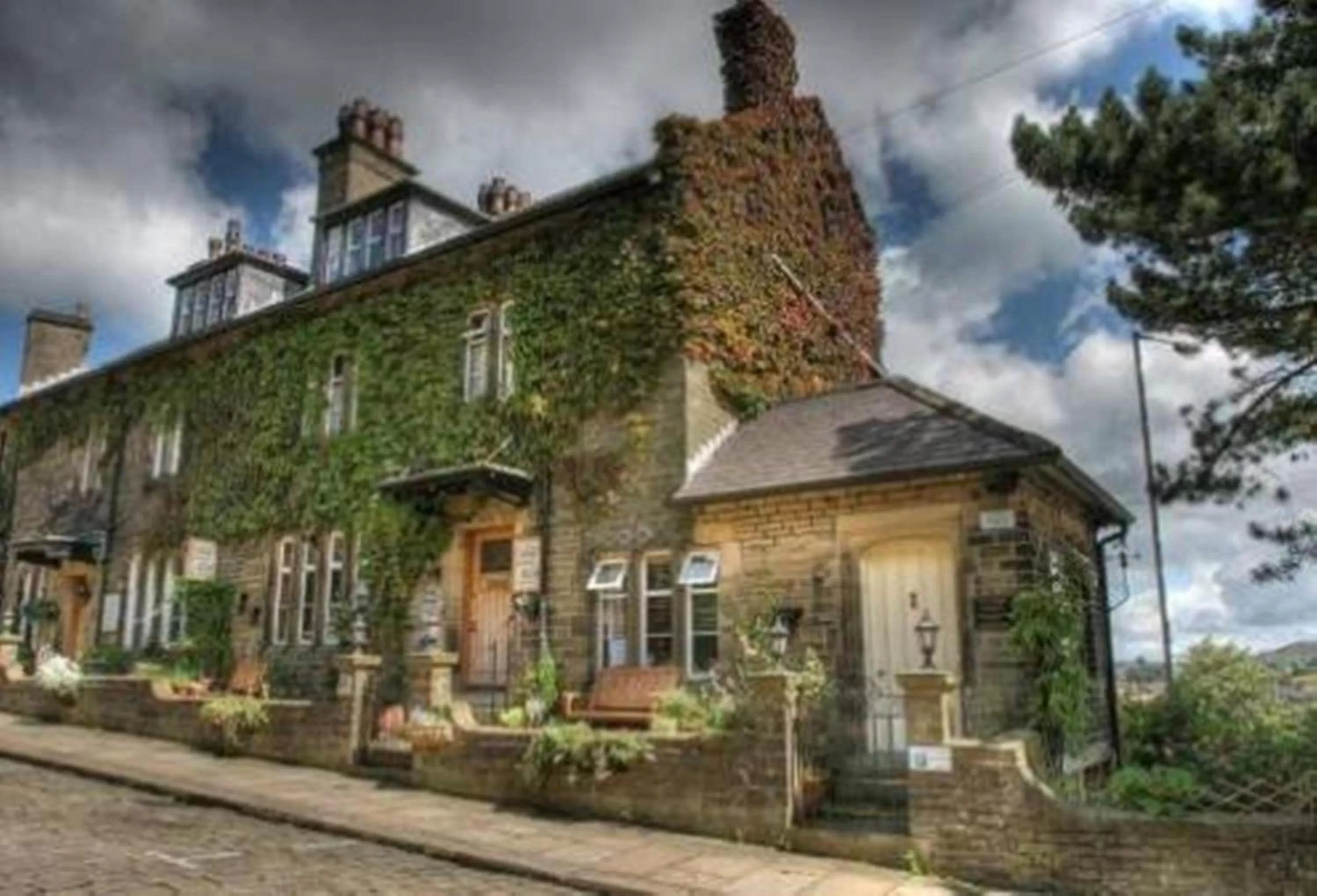 Summer in The Old Registry guest house