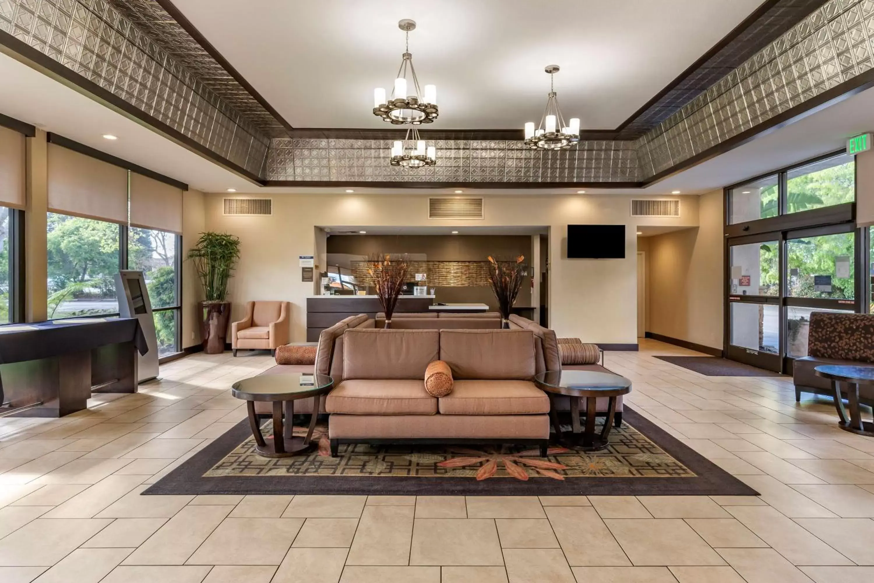 Lobby or reception, Lobby/Reception in Best Western Plus Garden Court Inn