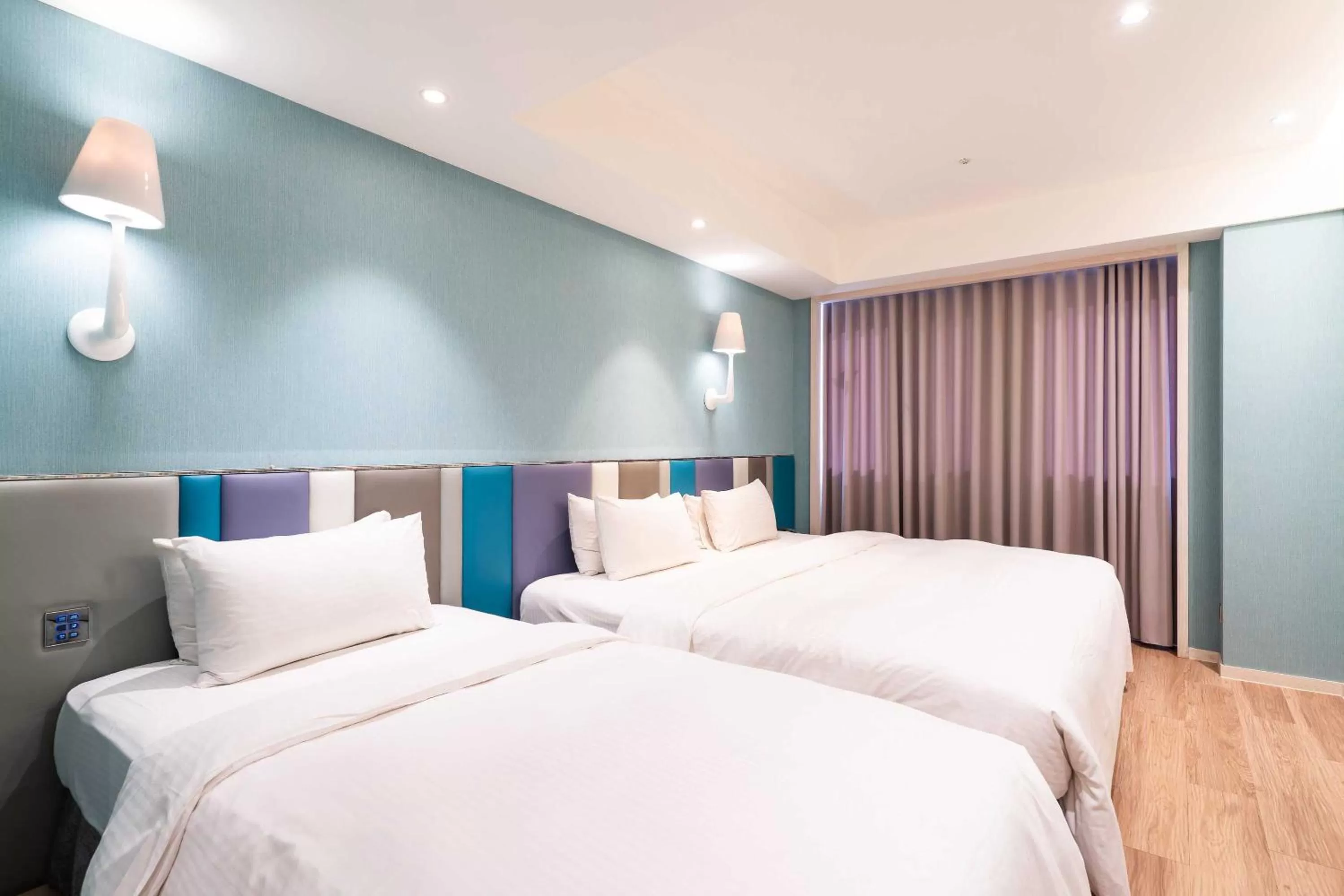 Bed in The Cloud Hotel