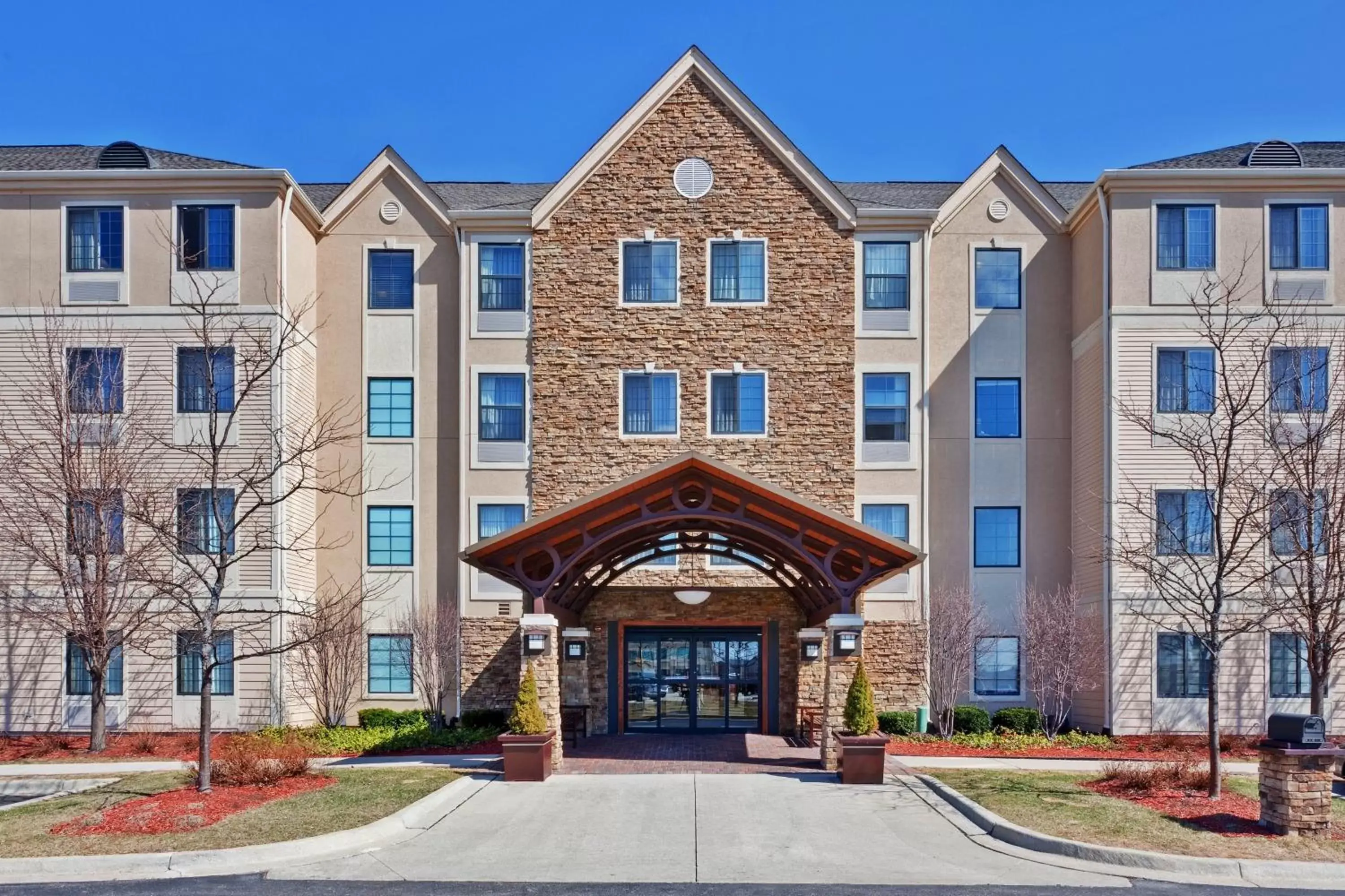 Property Building in Staybridge Suites Glenview, an IHG Hotel