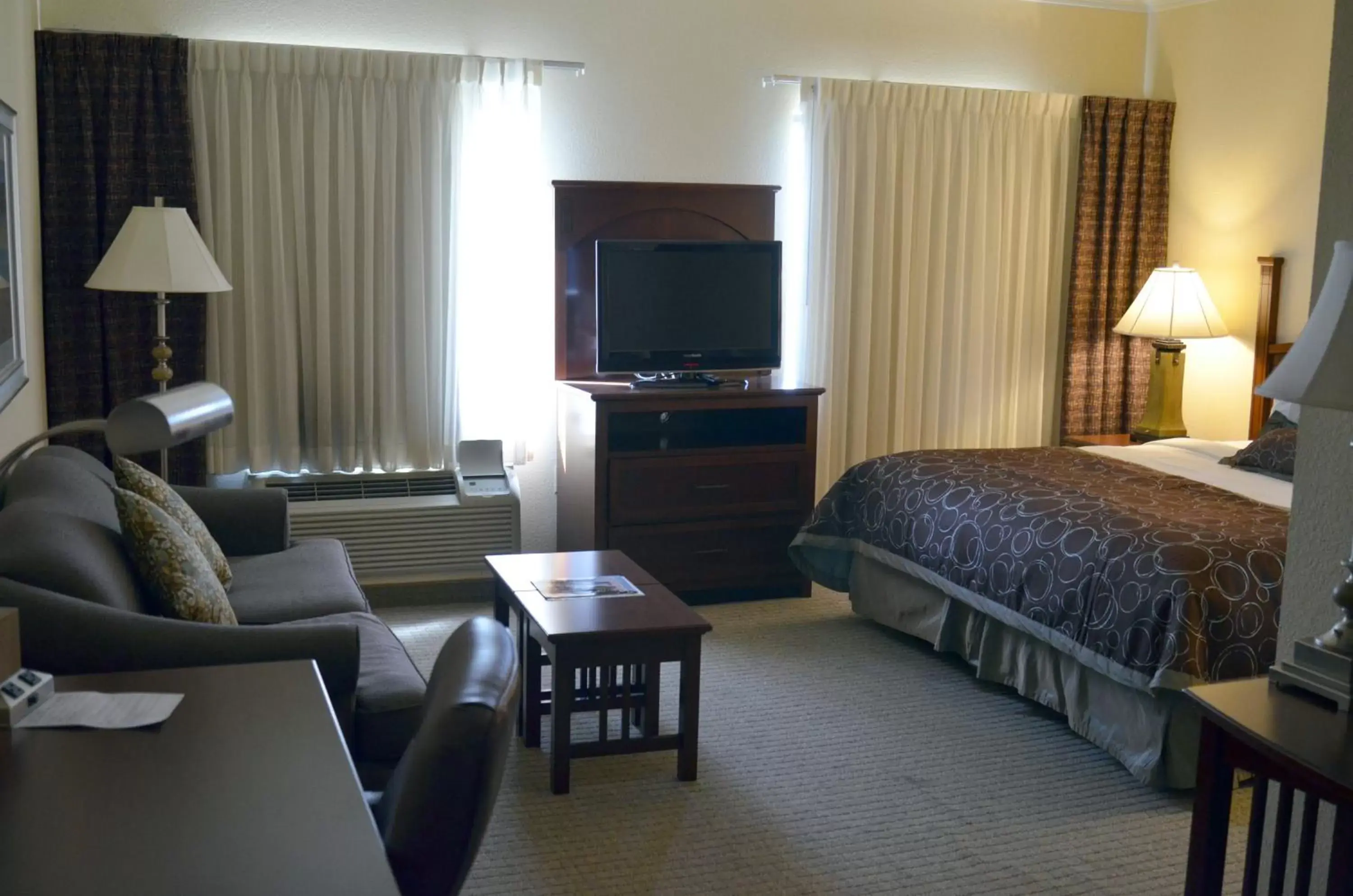 Photo of the whole room, TV/Entertainment Center in Staybridge Suites San Antonio Sea World, an IHG Hotel