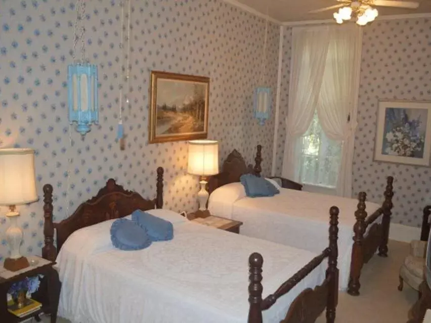 Quadruple Room in Franklin Terrace Bed and Breakfast