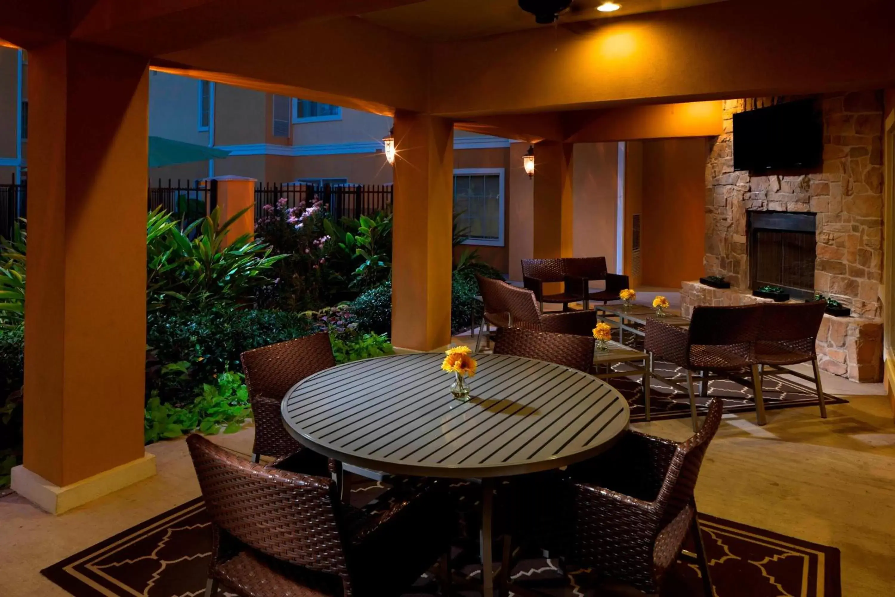 Property building, Restaurant/Places to Eat in TownePlace Suites Houston North/Shenandoah