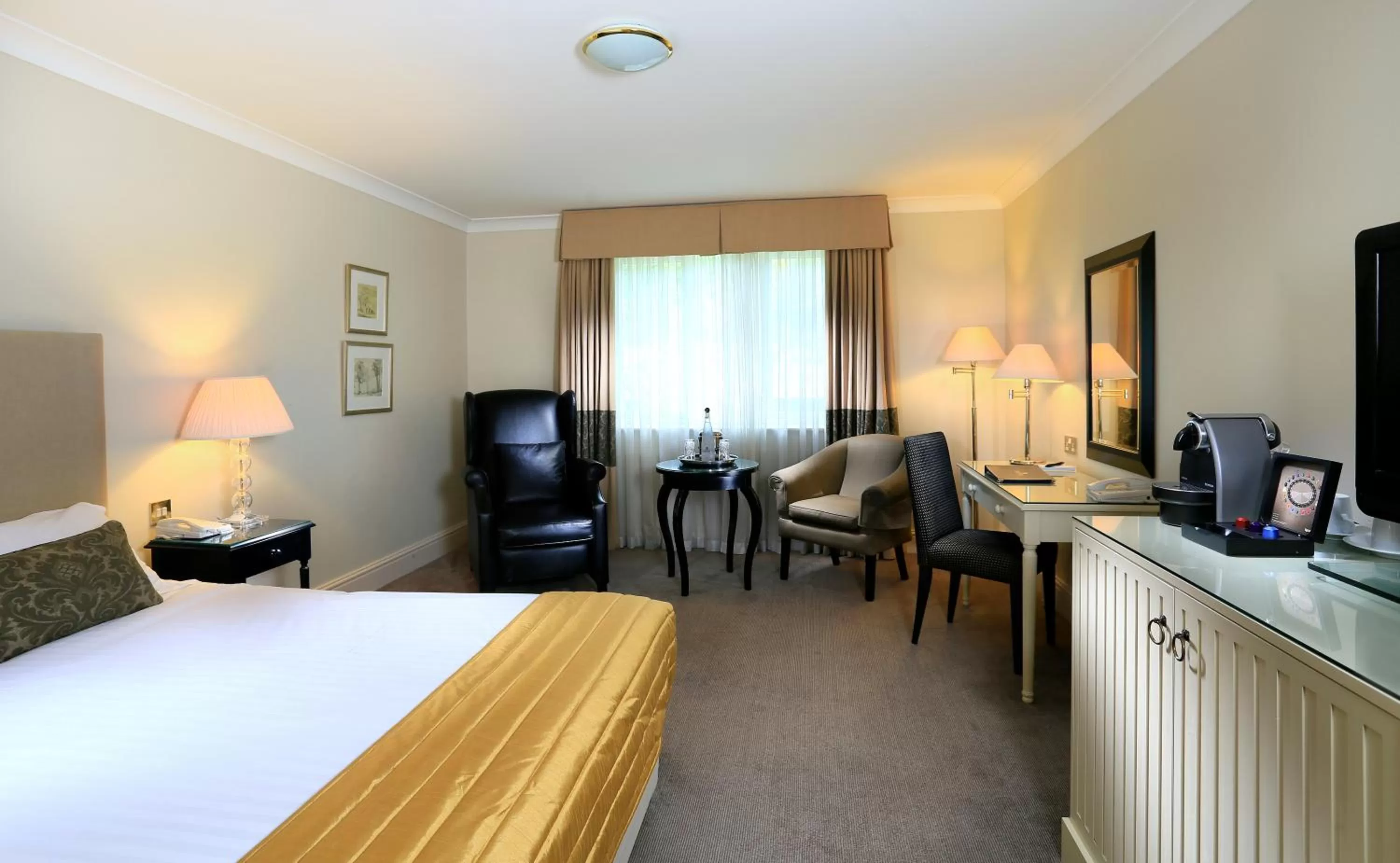 Deluxe Double Room in Macdonald Berystede Hotel & Spa