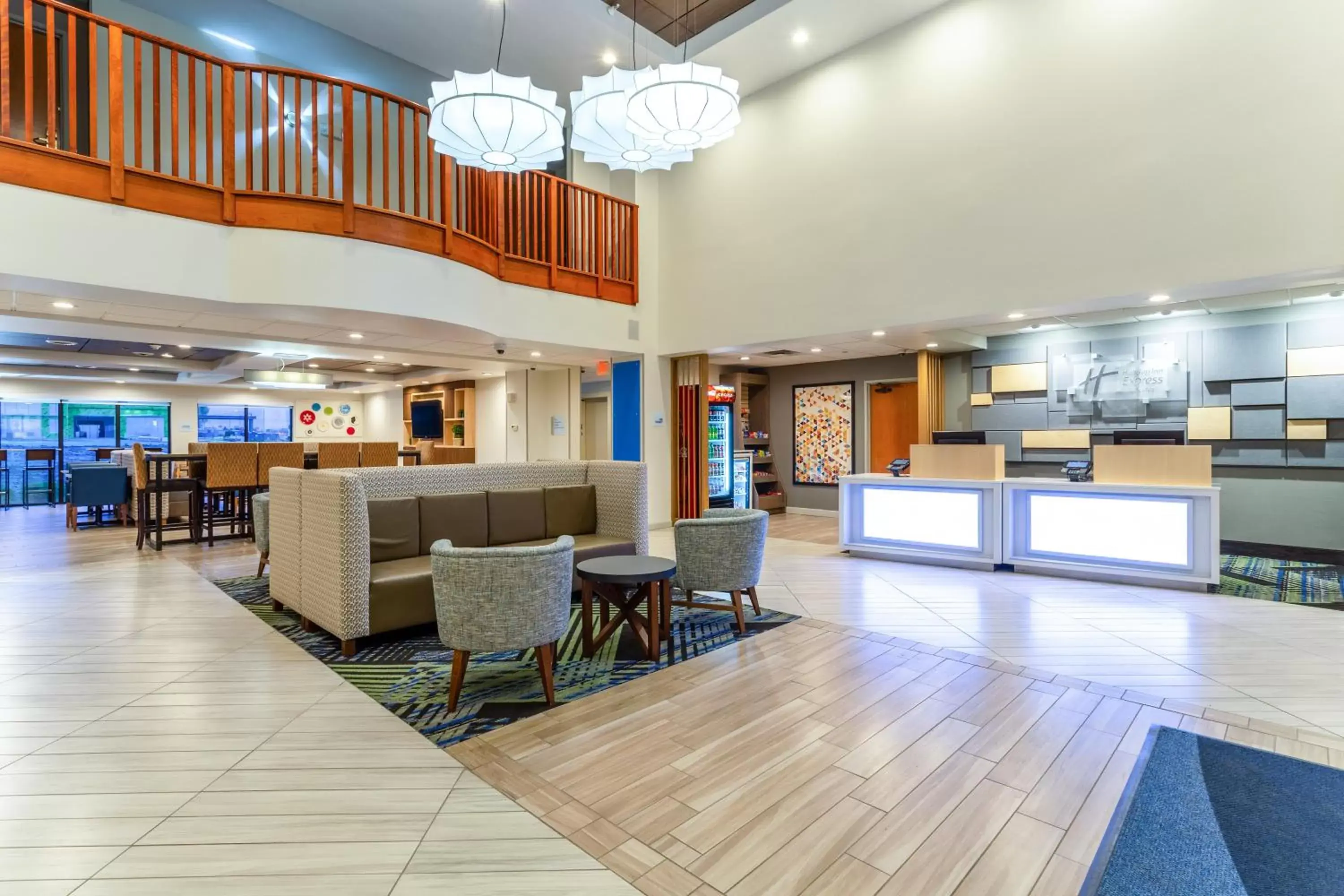 Property building, Lobby/Reception in Holiday Inn Express & Suites Cedar Falls - Waterloo, an IHG Hotel