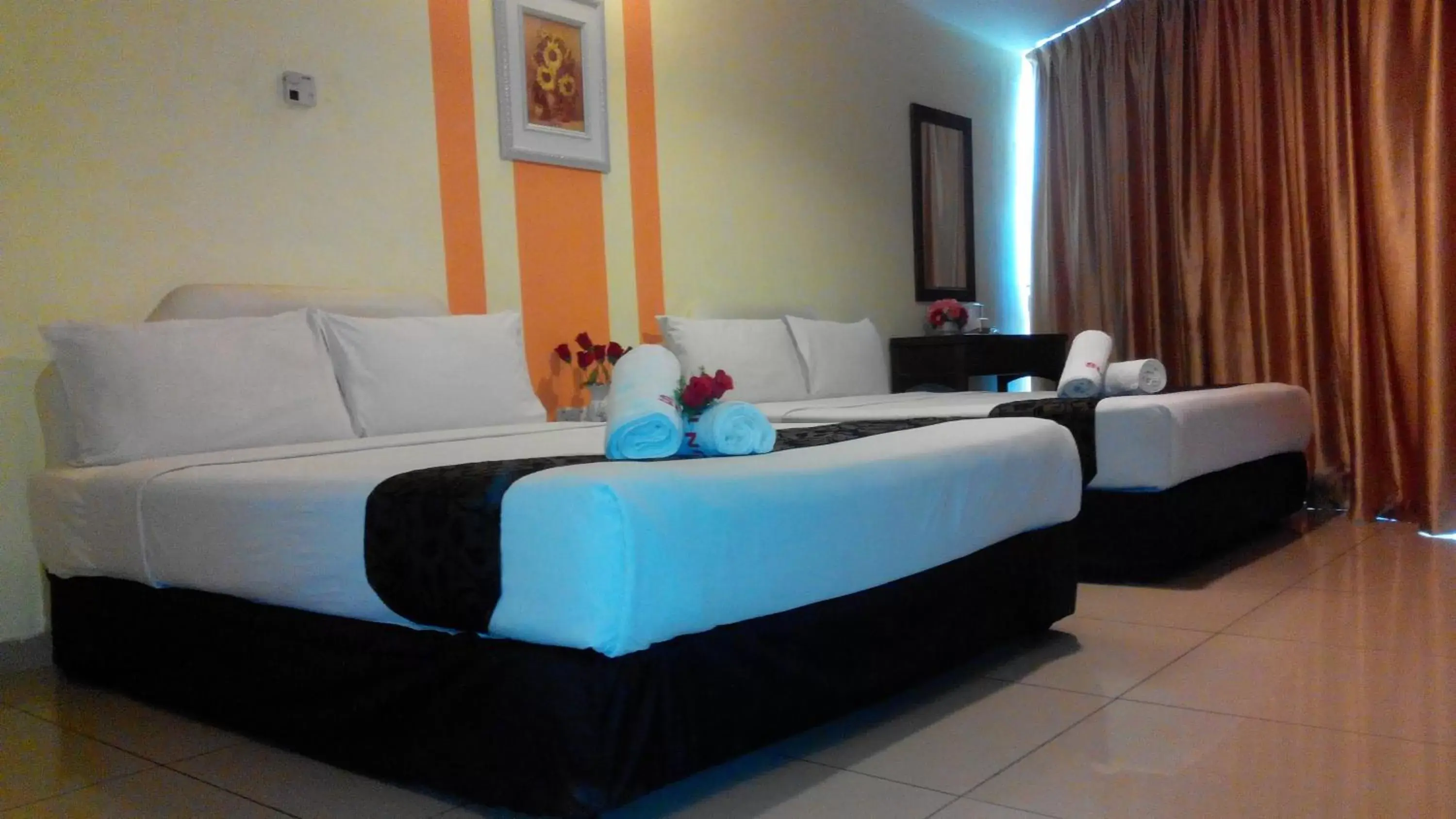 Bedroom, Room Photo in Sun Inns Hotel Kuala Selangor