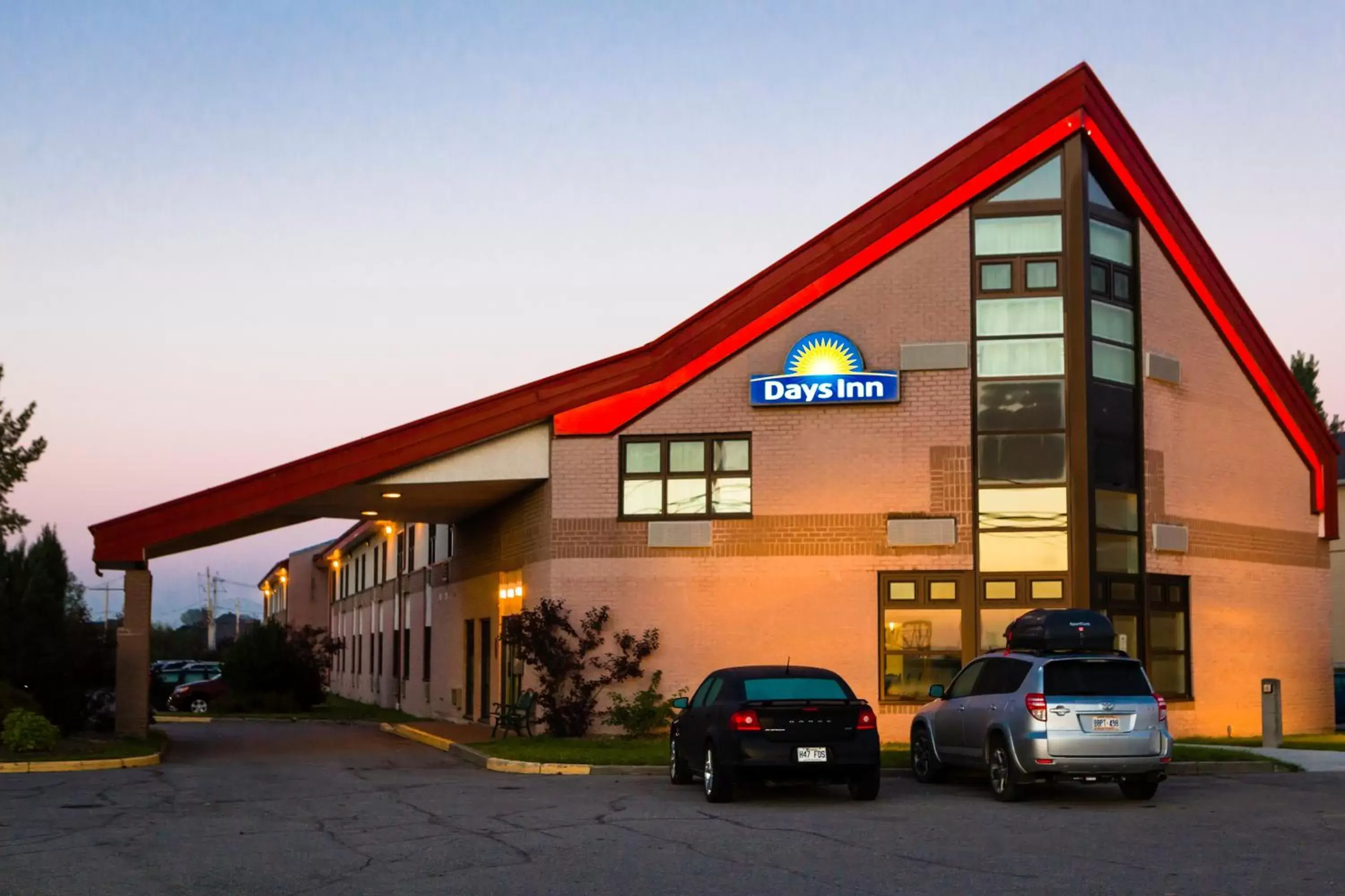 Facade/entrance, Property Building in Days Inn by Wyndham Trois-Rivieres