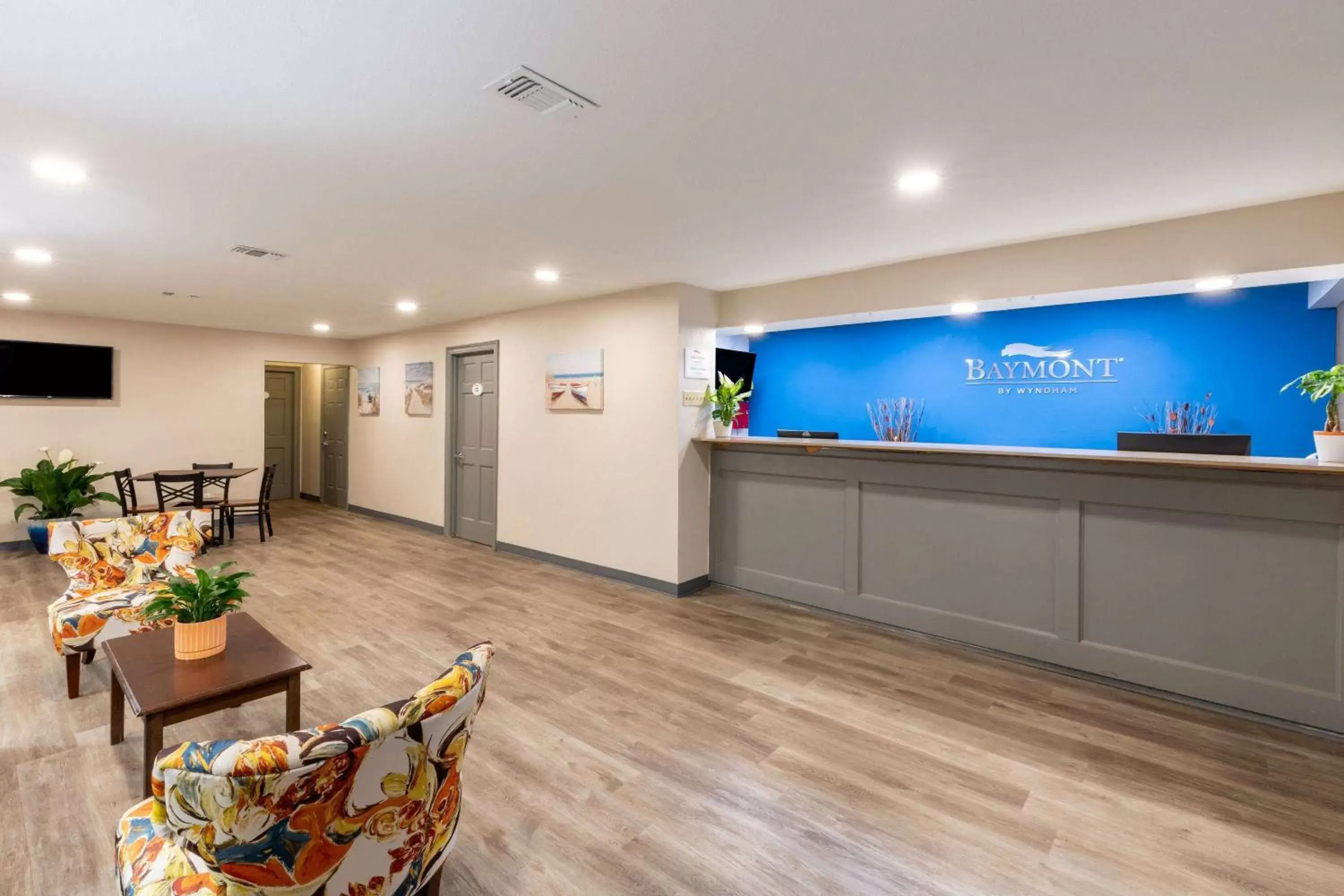 Lobby or reception, Lobby/Reception in Baymont by Wyndham Biloxi - Ocean Springs