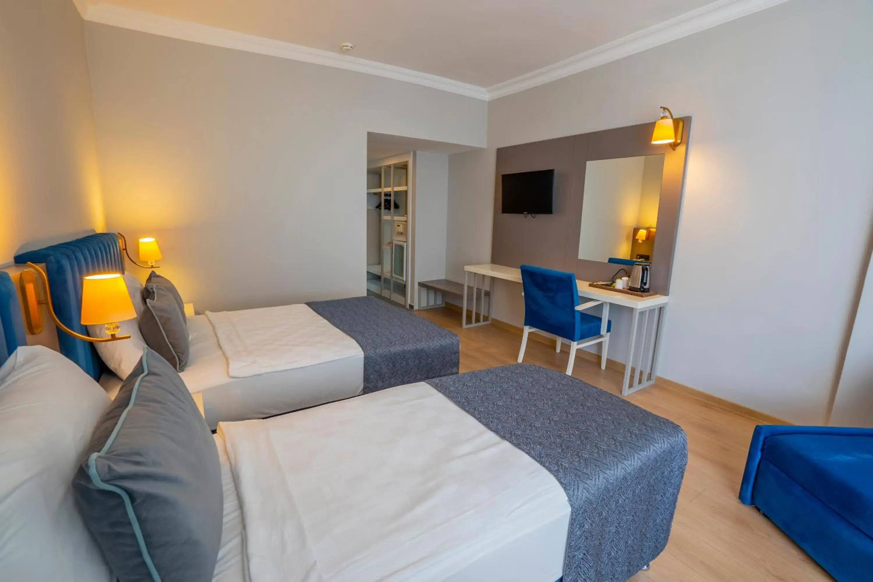 Large Single Room in Armas Bella Sun Large Single Room in Armas Bella Sun