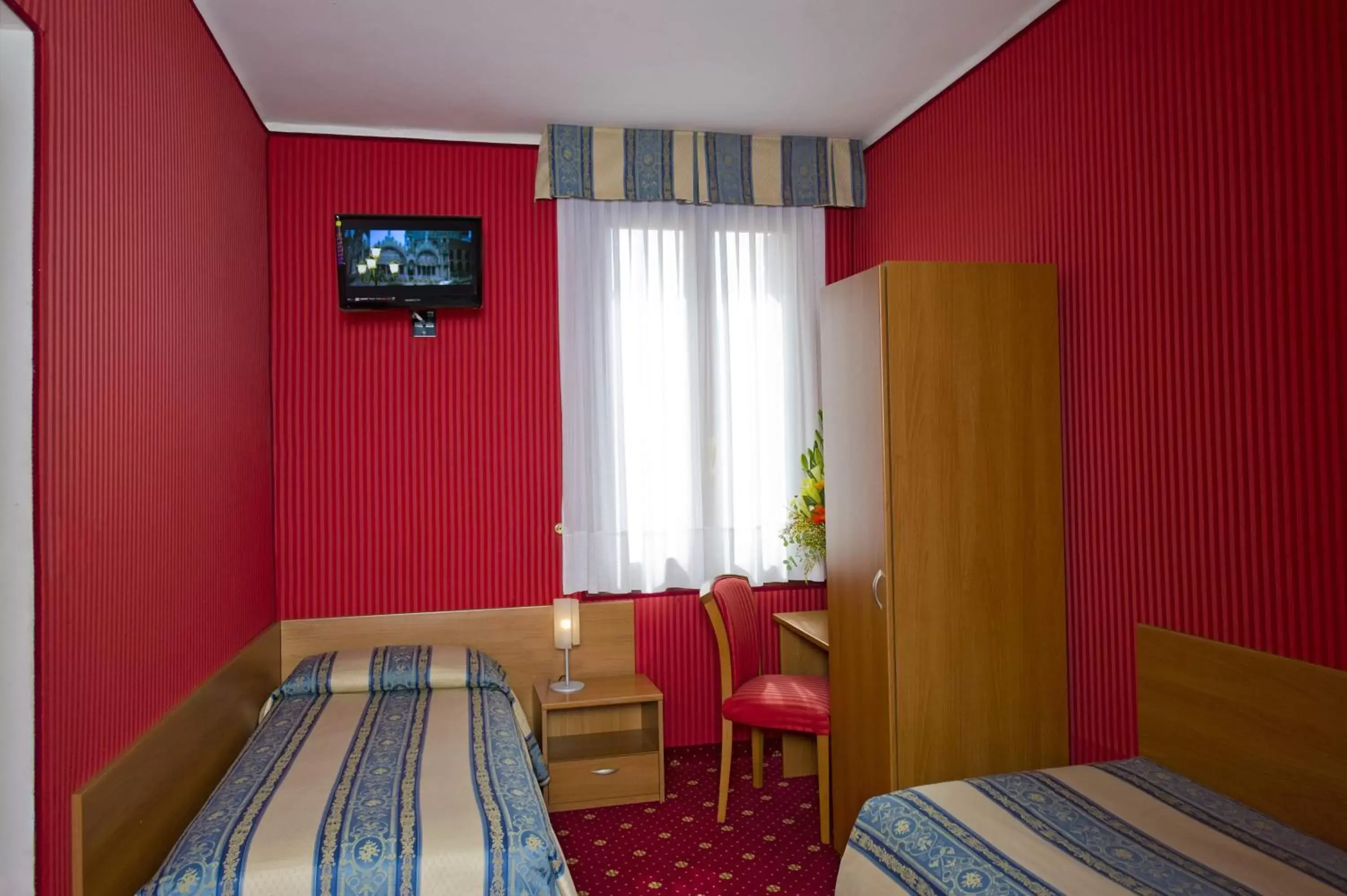 Photo of the whole room, Bed in Hotel Nazionale