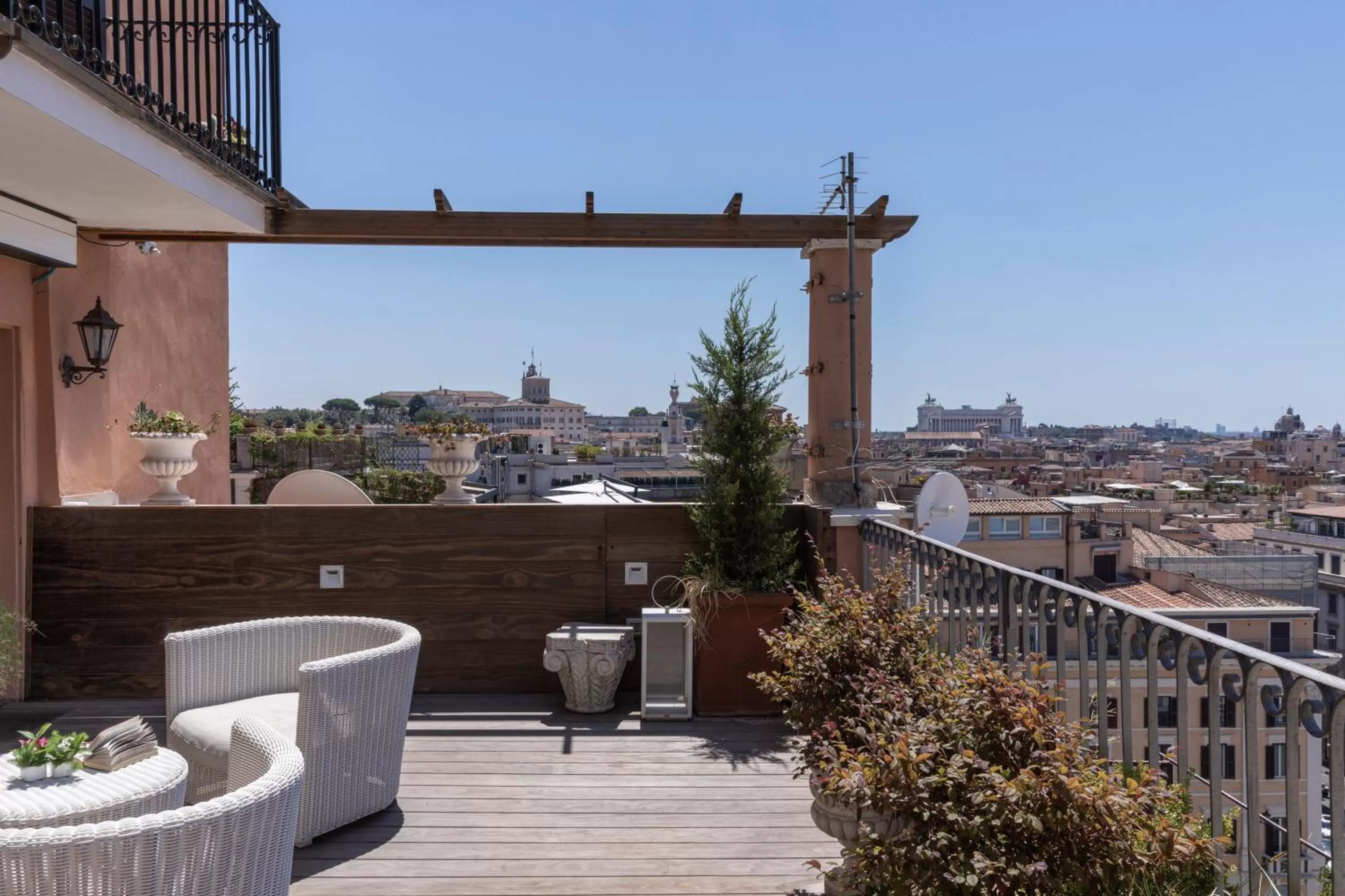 Patio in Hotel Scalinata Di Spagna