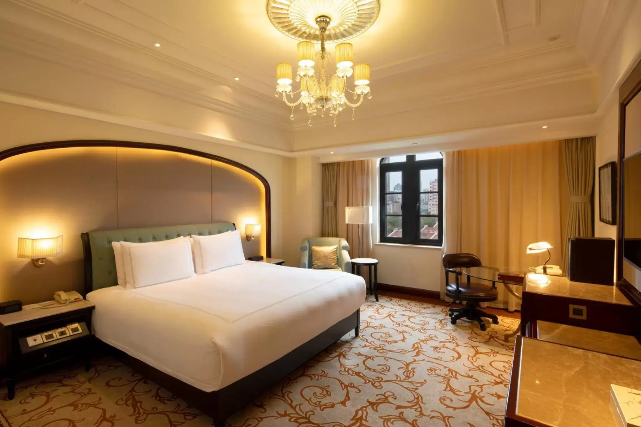 Photo of the whole room in InterContinental Shanghai Ruijin, an IHG Hotel