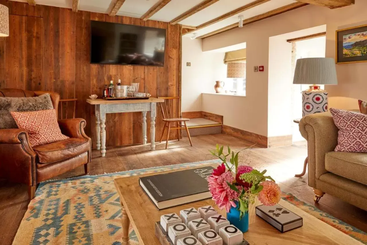 The Cottage in The Crown Inn, Church Enstone The Cottage in The Crown Inn, Church Enstone