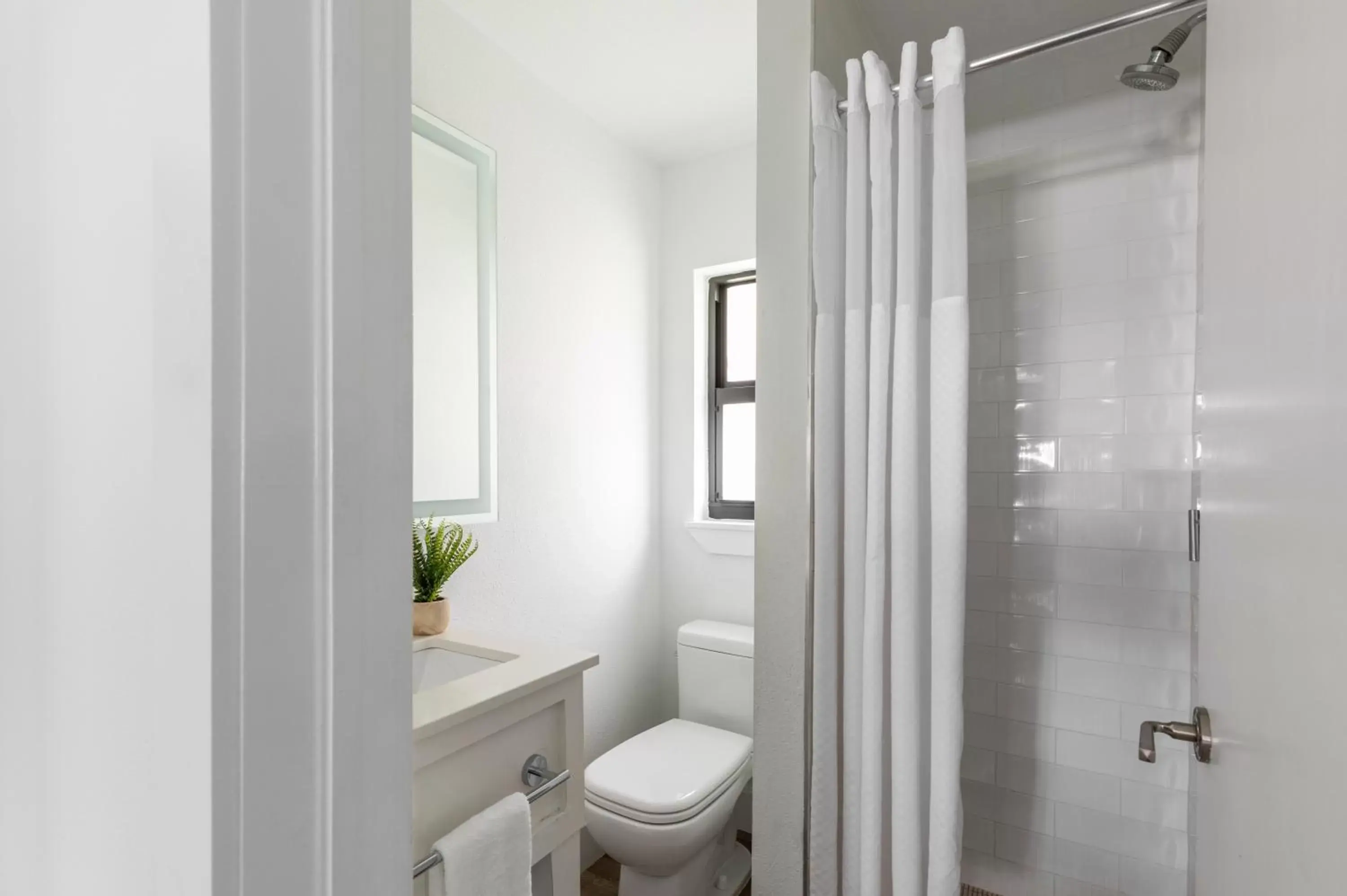 Bathroom in La Siesta Resort & Villas