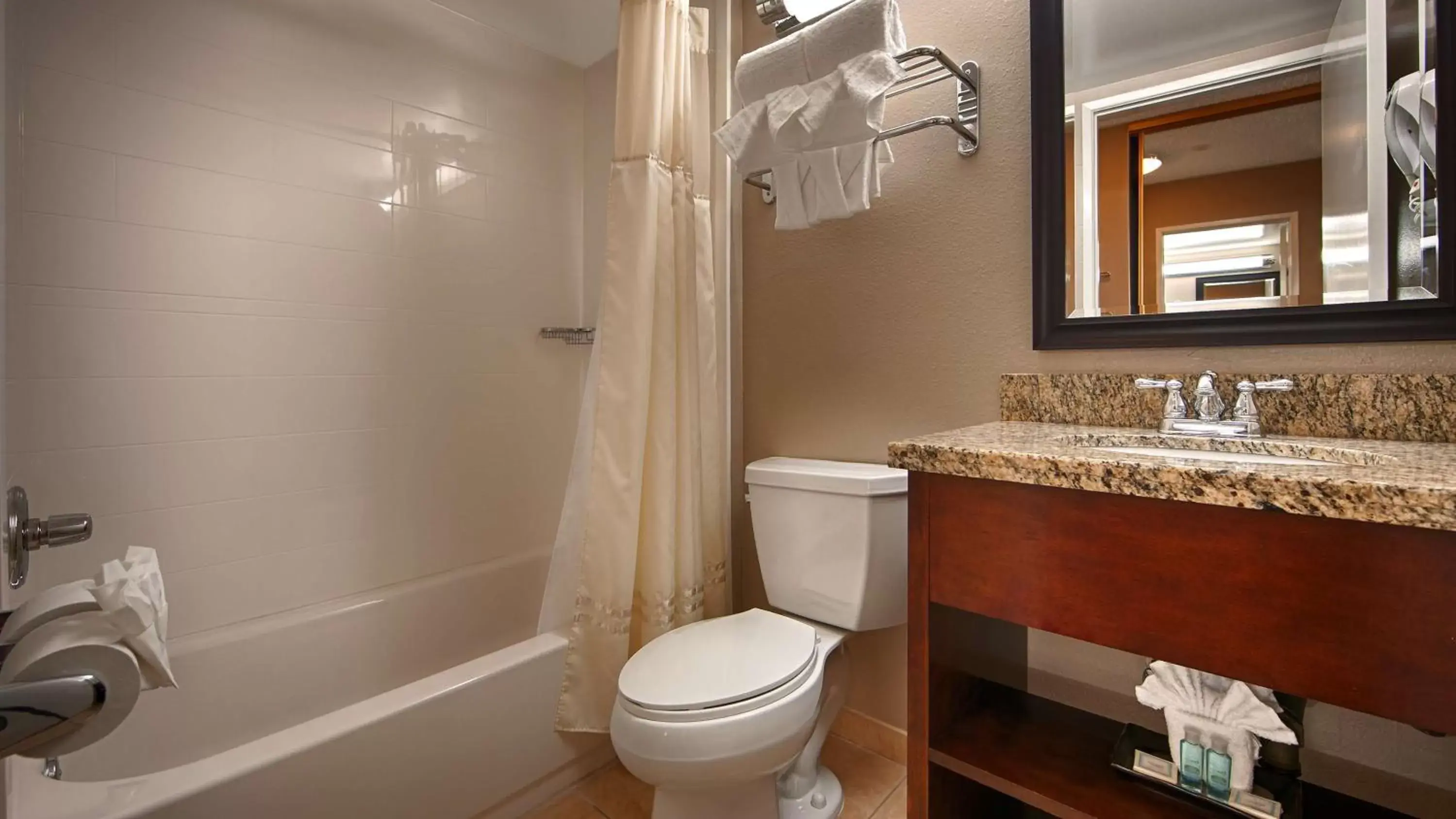 Bathroom in Best Western Los Alamitos Inn & Suites