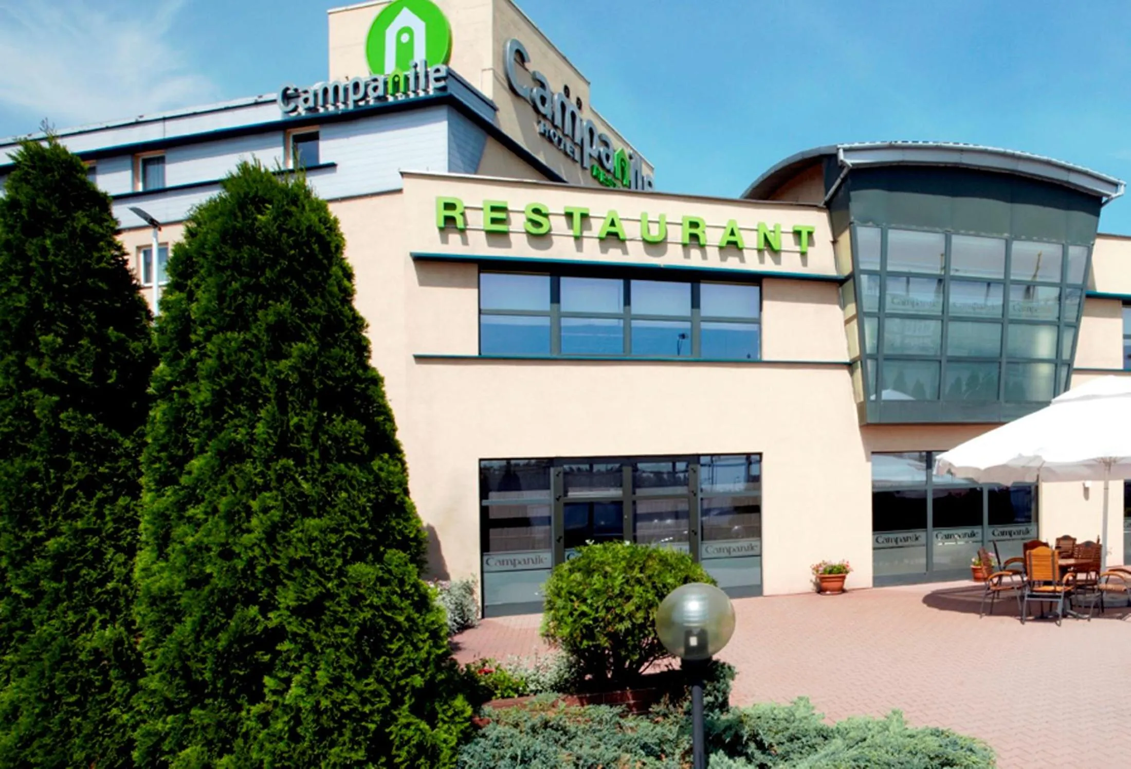 Facade/entrance in Campanile Katowice