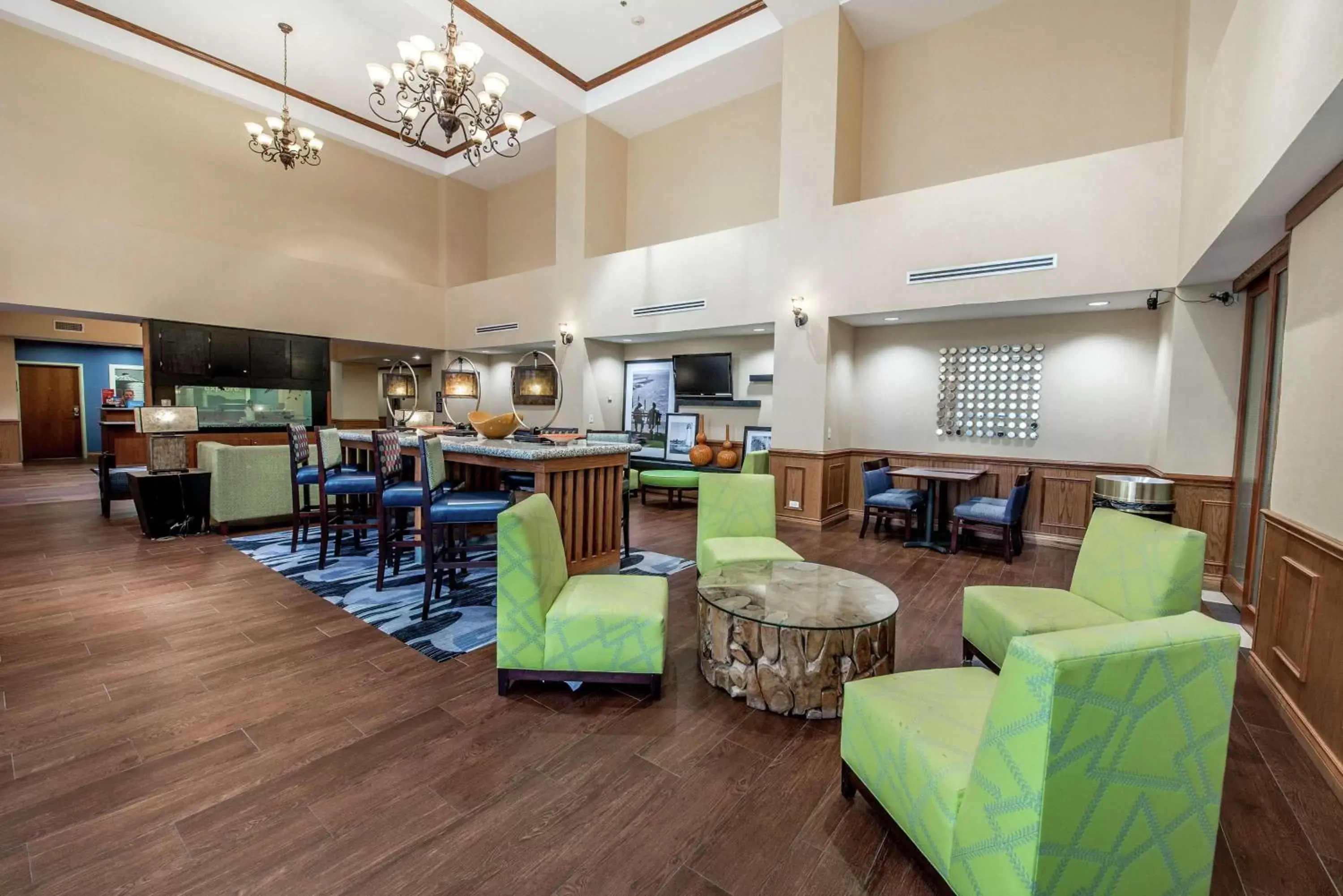 Lobby or reception, Restaurant/Places to Eat in Hampton Inn Dallas-Rockwall