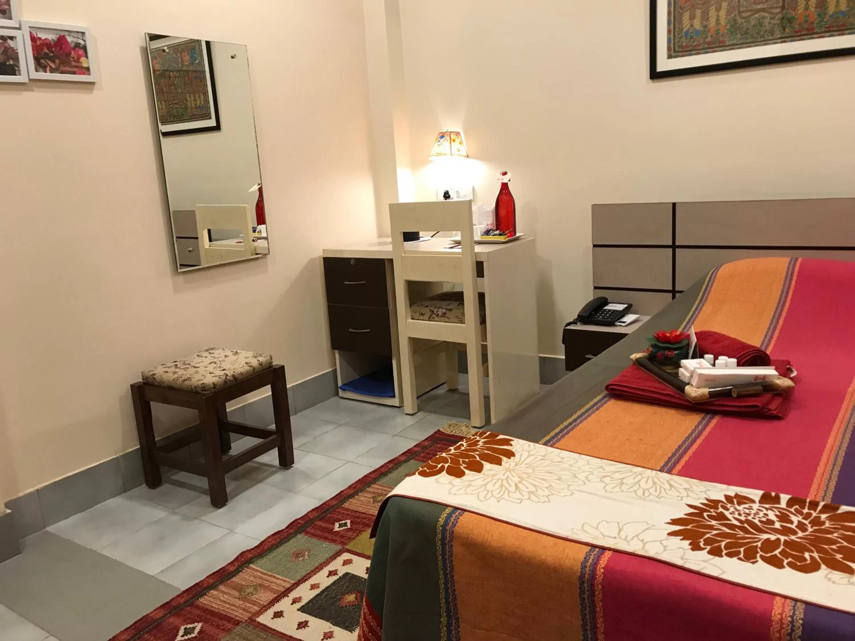 Bedroom, Bed in Bougainvillea