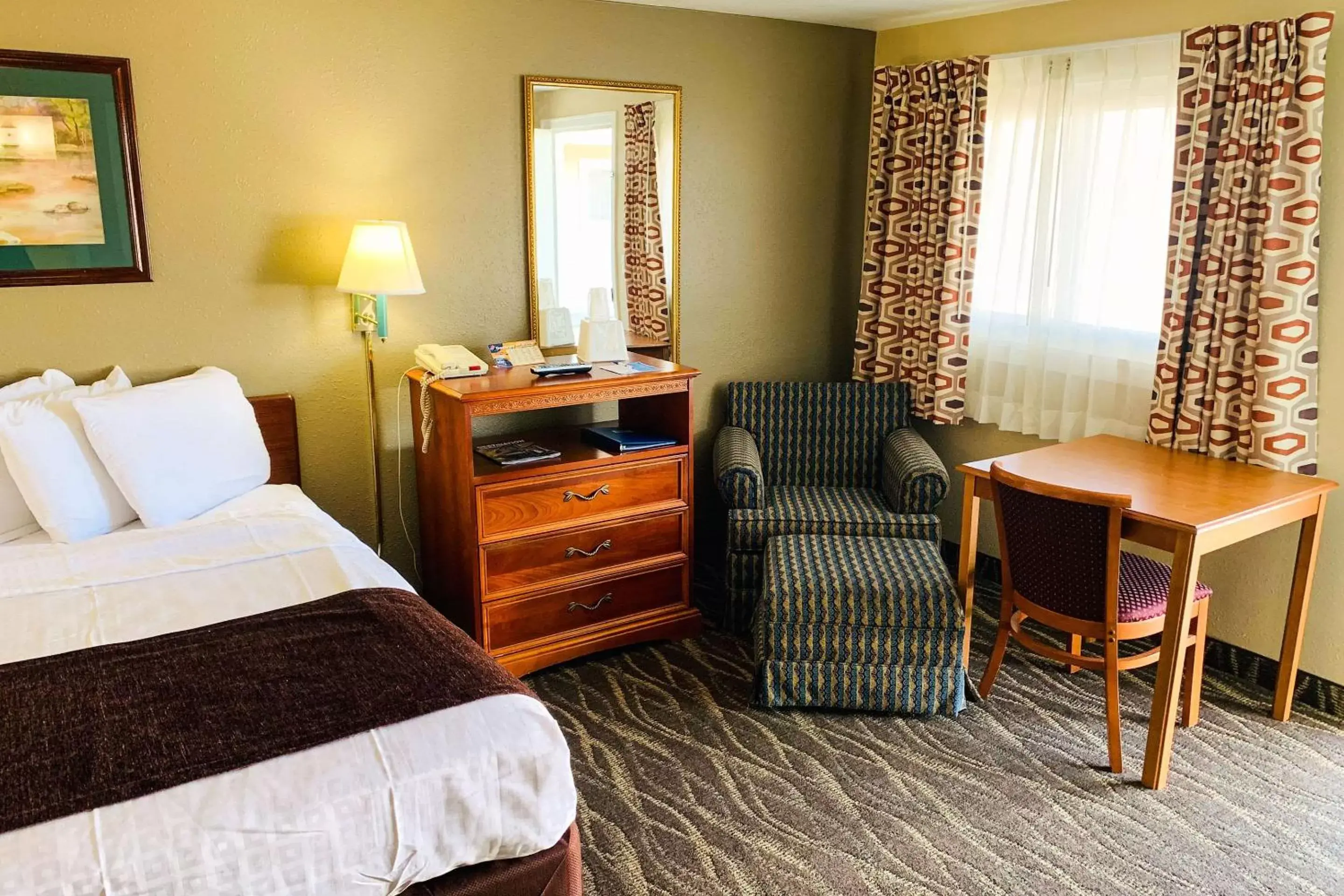 Photo of the whole room in Rodeway Inn & Suites Sheridan