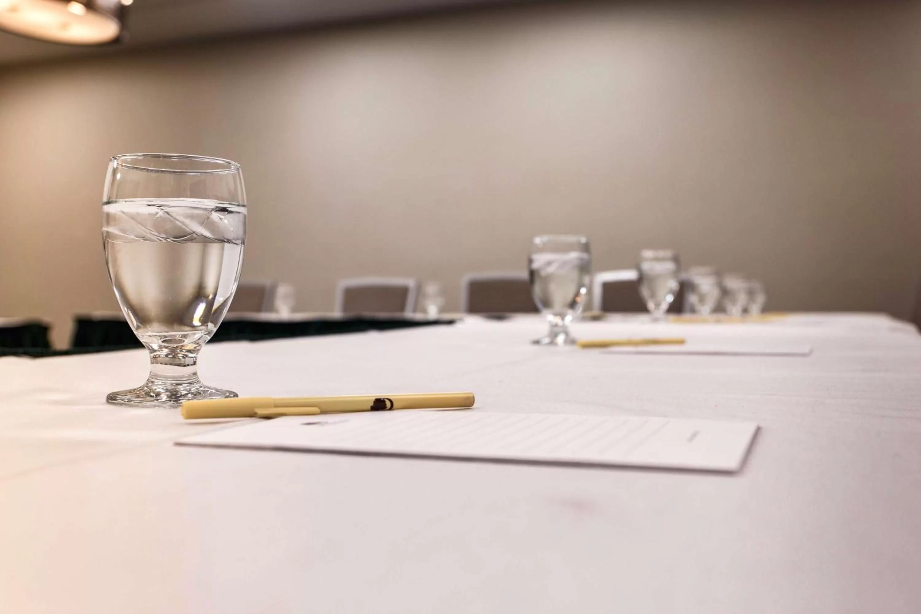 Meeting/conference room in DoubleTree by Hilton Neenah