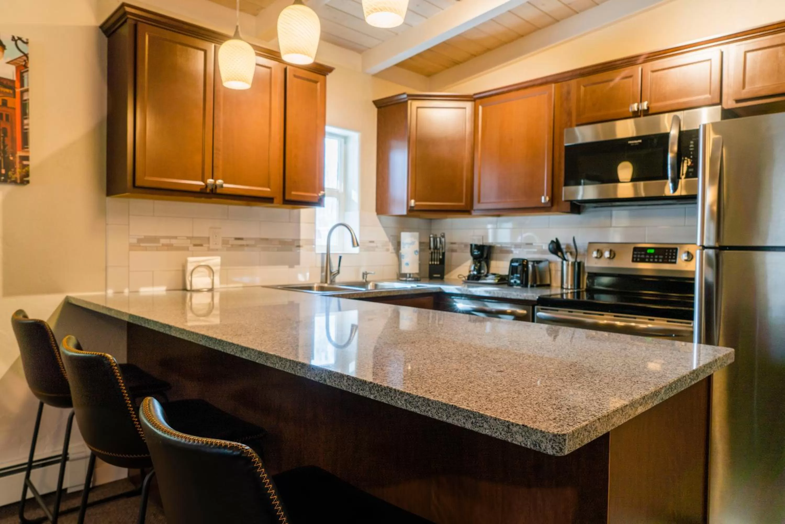 Dining area, Kitchen/Kitchenette in Aspenalt Lodge