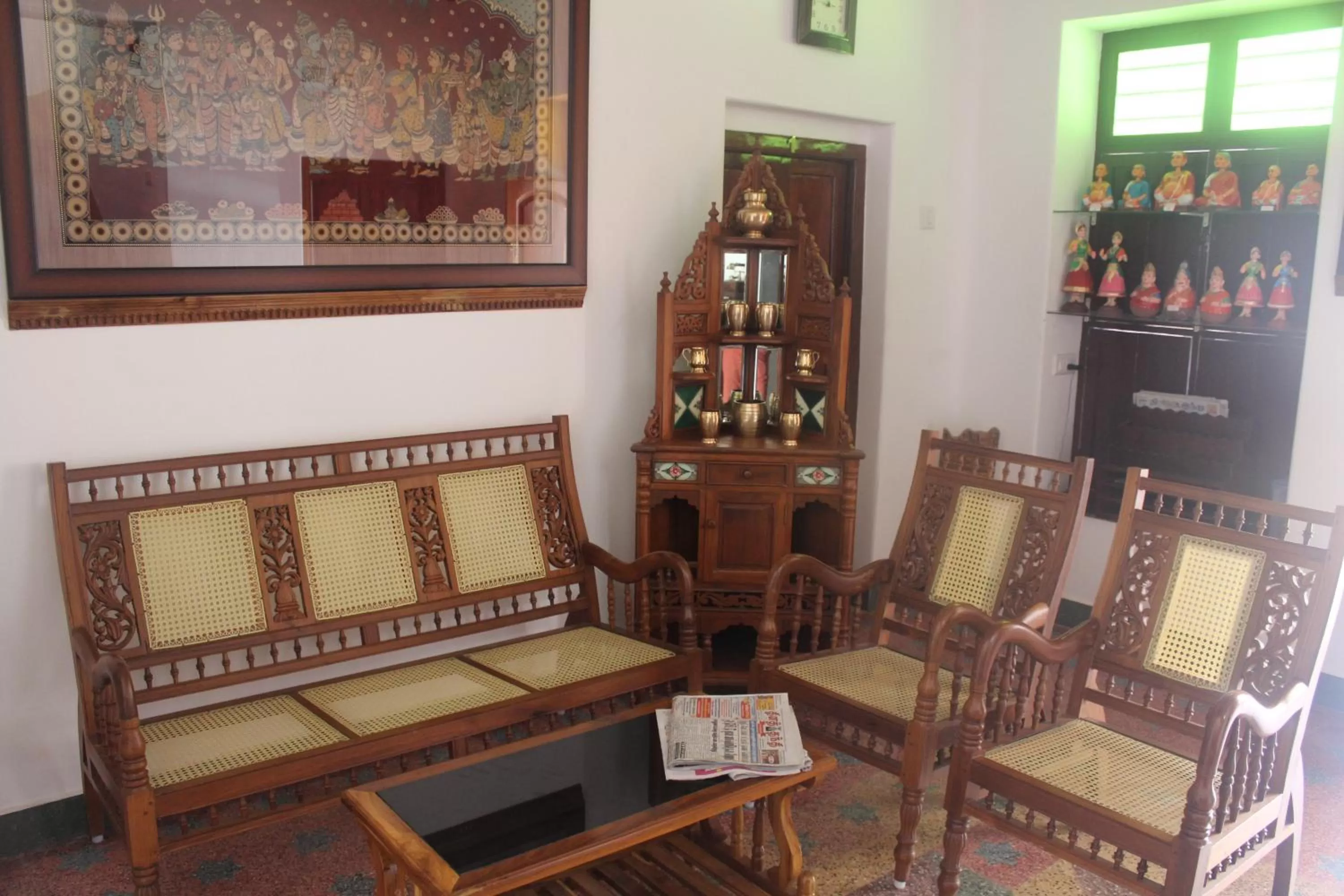 Communal lounge/ TV room in Rams Inn