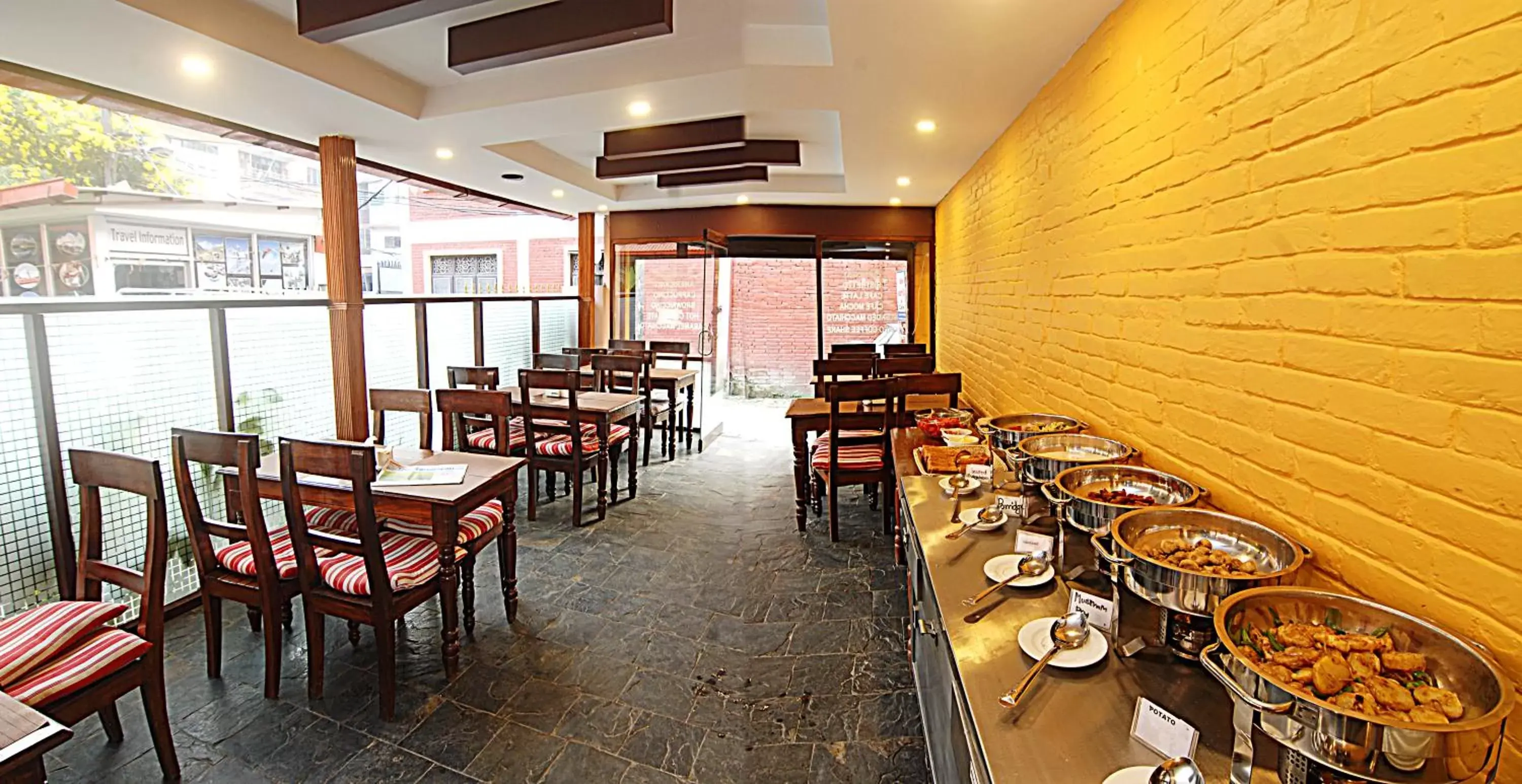 Restaurant/places to eat in Hotel Amaryllis Restaurant/places to eat in Hotel Amaryllis