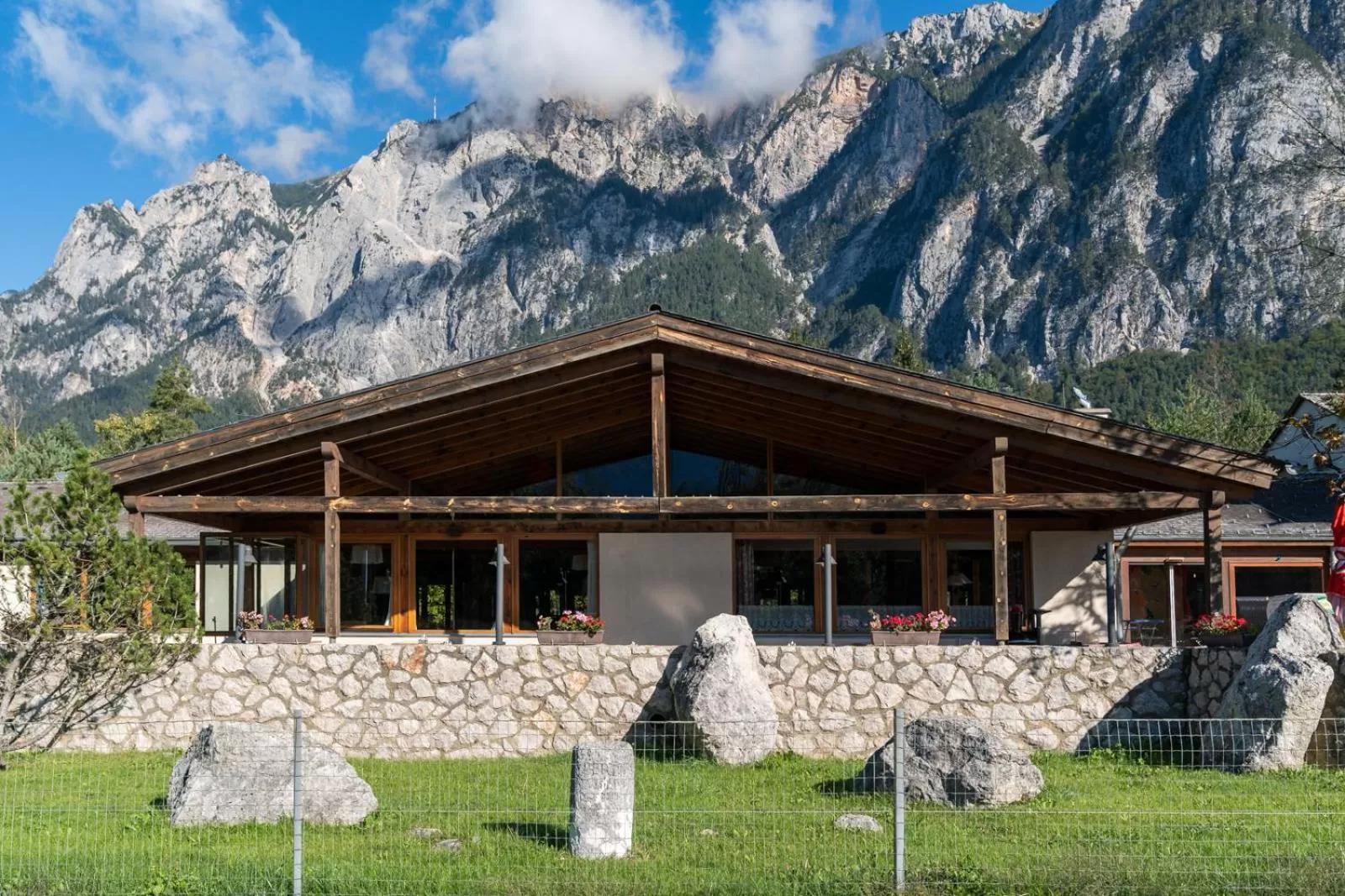 Property building in Hotel Restaurant Südrast Dreiländereck