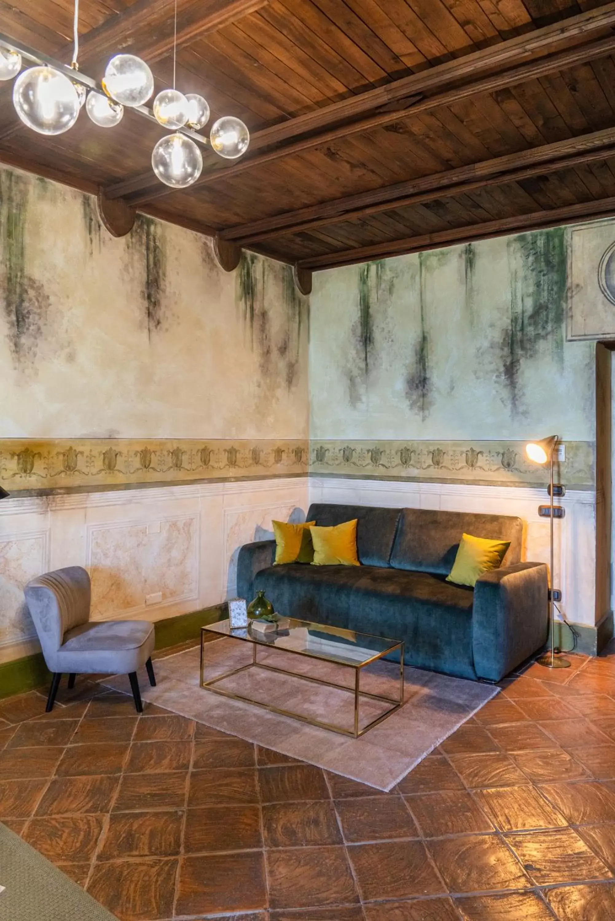 Bedroom, Seating Area in Castello di Limatola