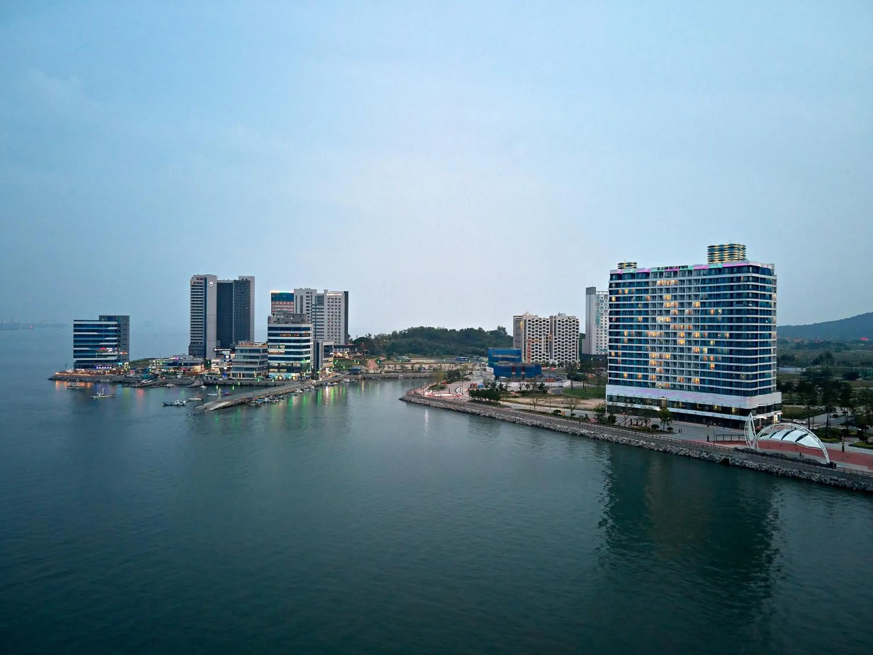 Neighbourhood in Ocean Soleview Hotel Neighbourhood in Ocean Soleview Hotel