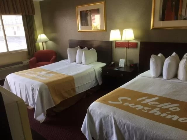 Bed in Days Inn by Wyndham Paintsville