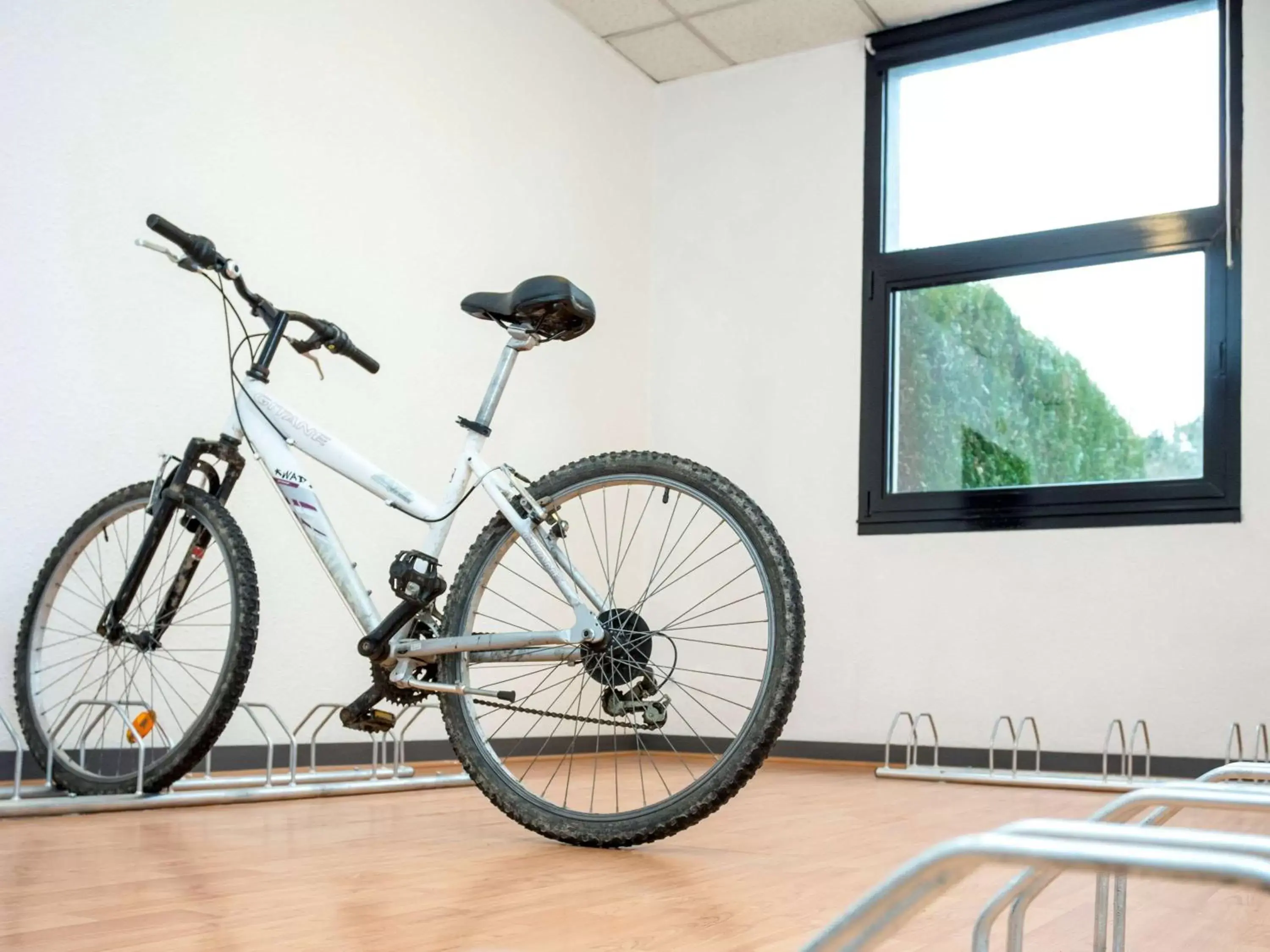 Sports, Biking in ibis budget Lorient Hennebont