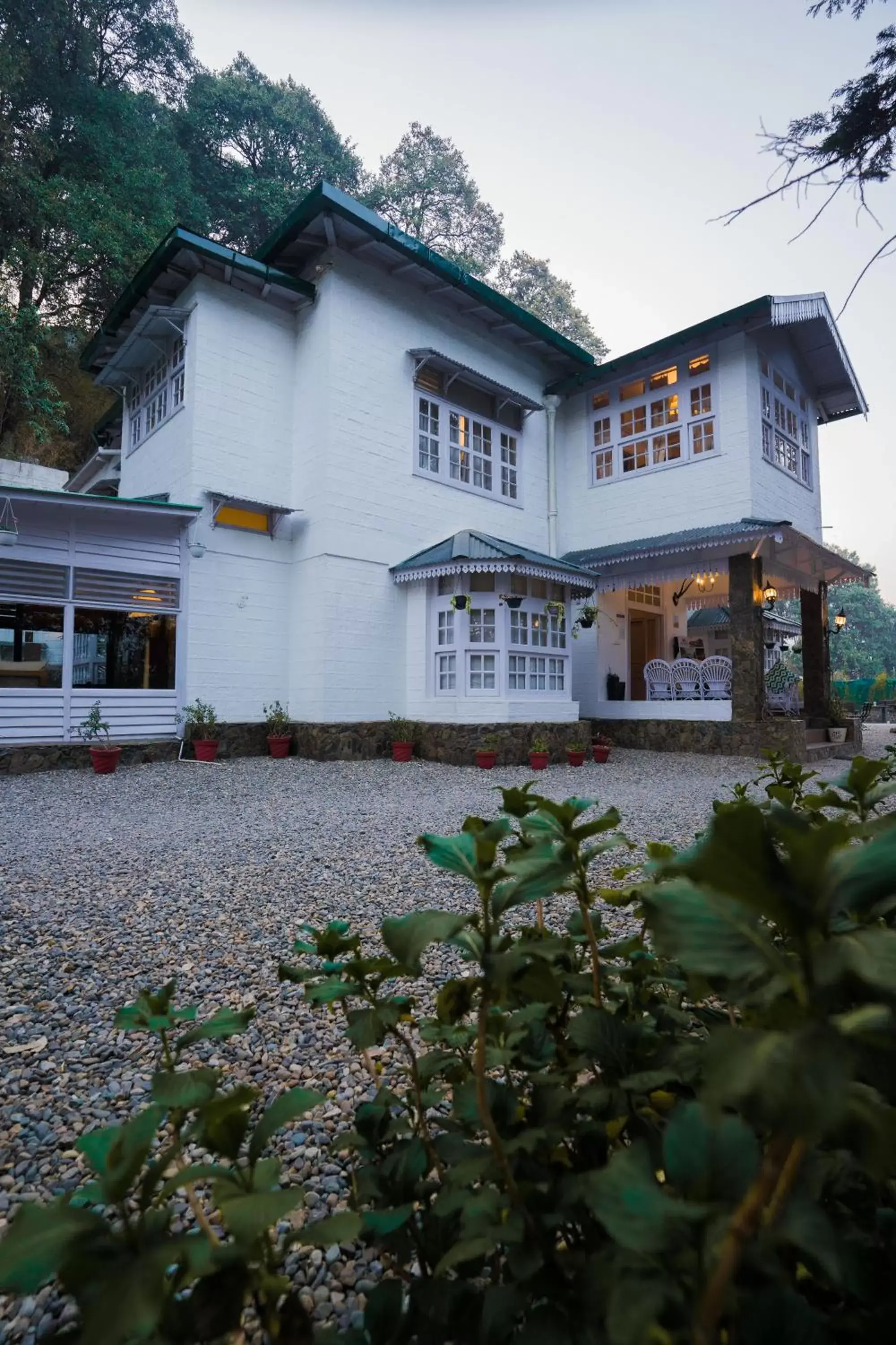 Property Building in Bhikampur Lodge By Howard Property Building in Bhikampur Lodge By Howard