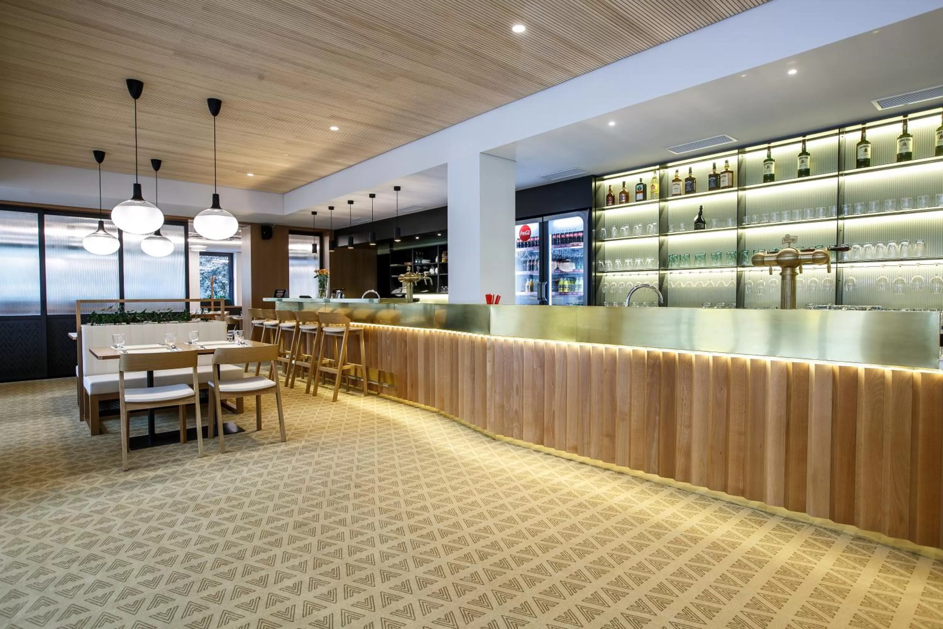 Restaurant/places to eat in Hotel Rajka