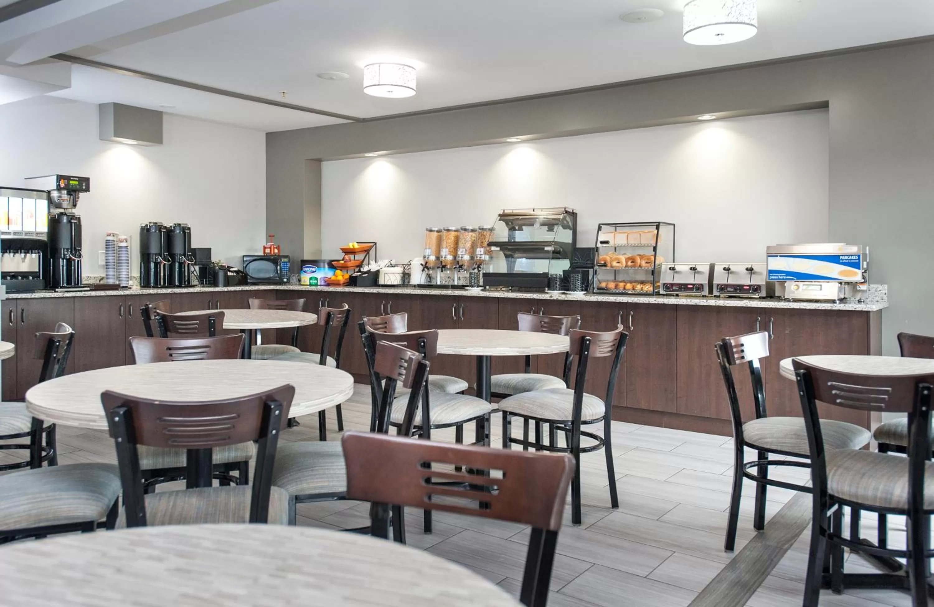 Breakfast in Best Western Plus Moncton