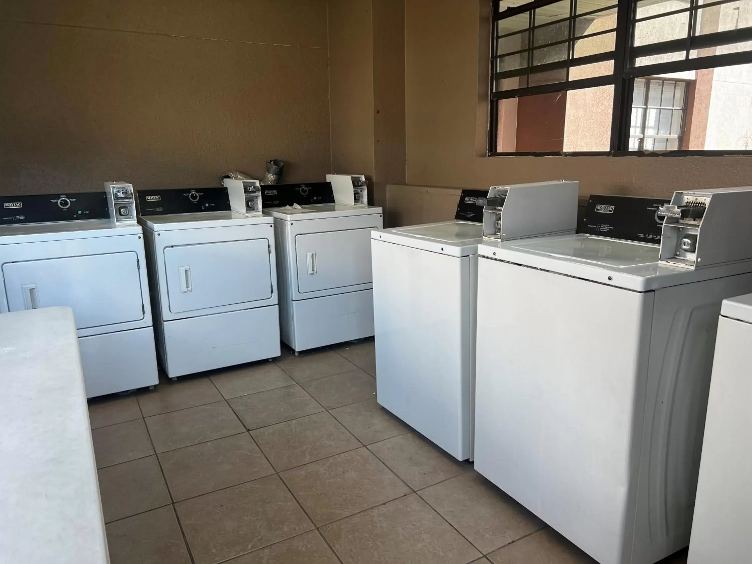 laundry, Kitchen/Kitchenette in Baymont by Wyndham Port Arthur - Groves Area