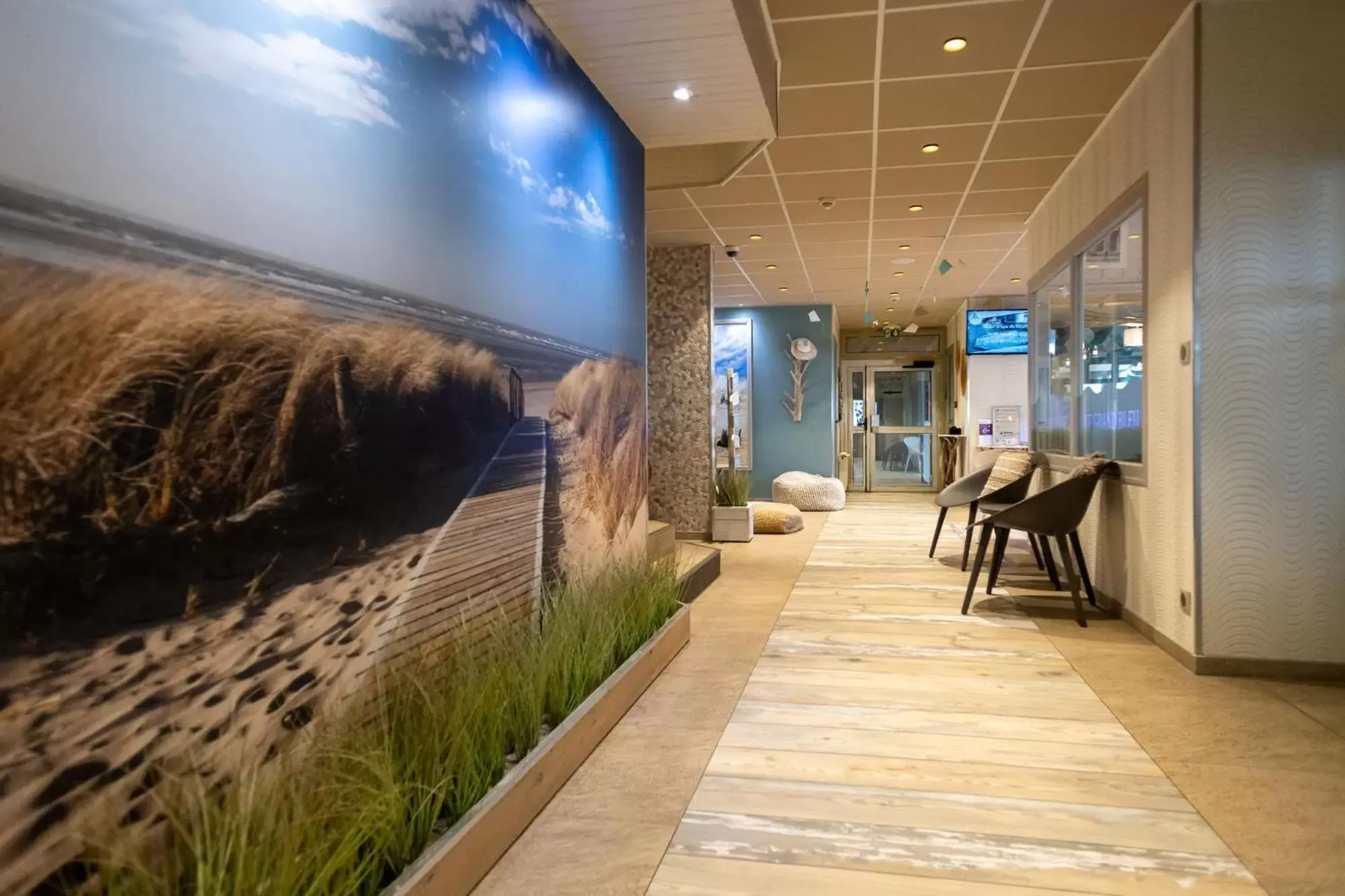 Lobby or reception in The Originals Boutique, Hôtel Neptune, Berck-sur-Mer (Inter-Hotel)