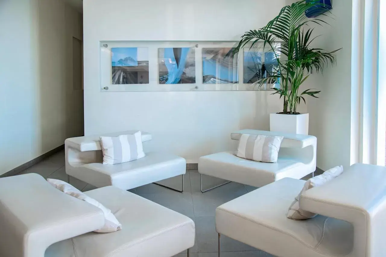 Living room, Seating Area in Smy Aran Blu Roma Mare