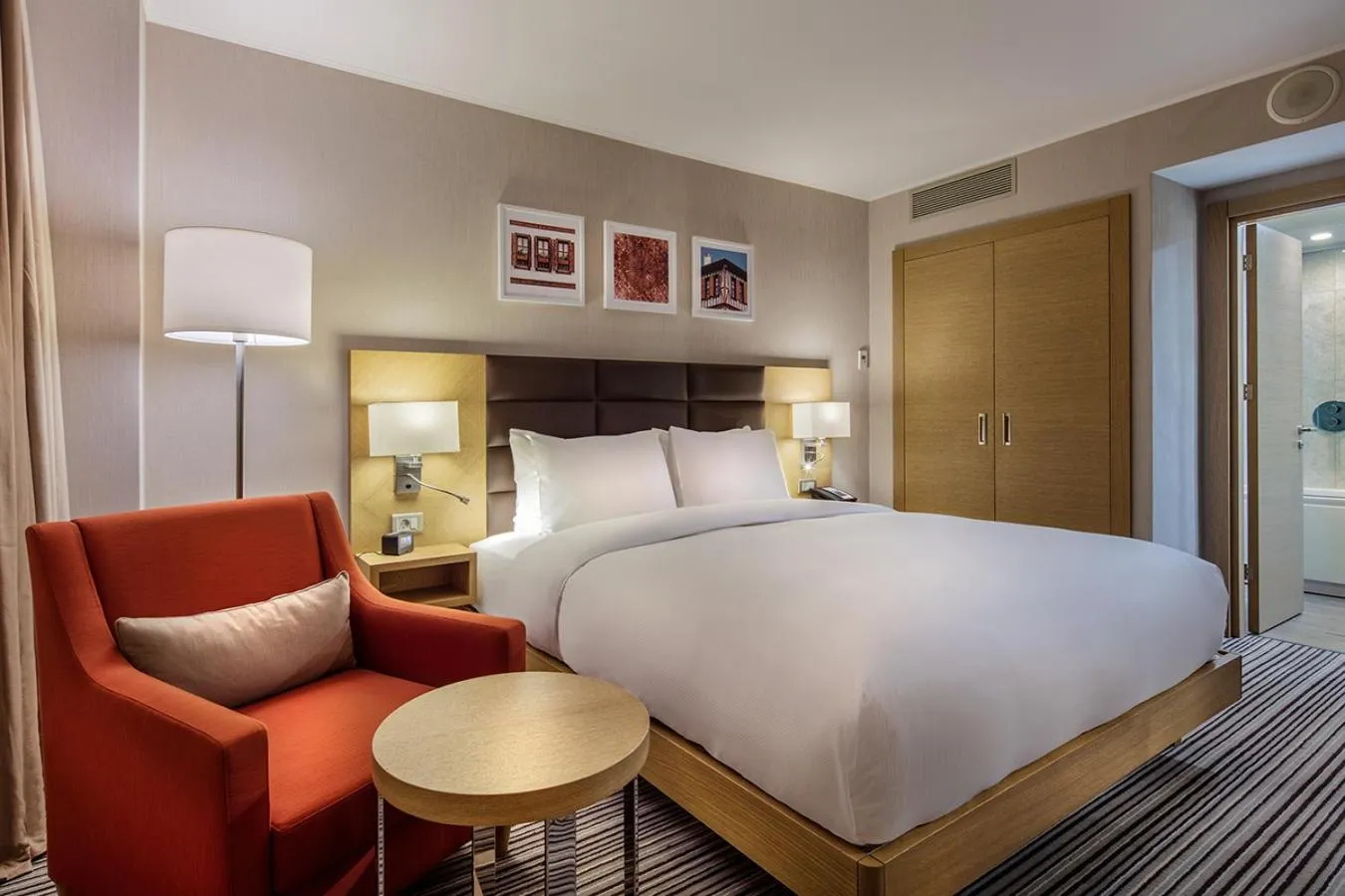 Photo of the whole room, Bed in Hilton Garden Inn Safranbolu