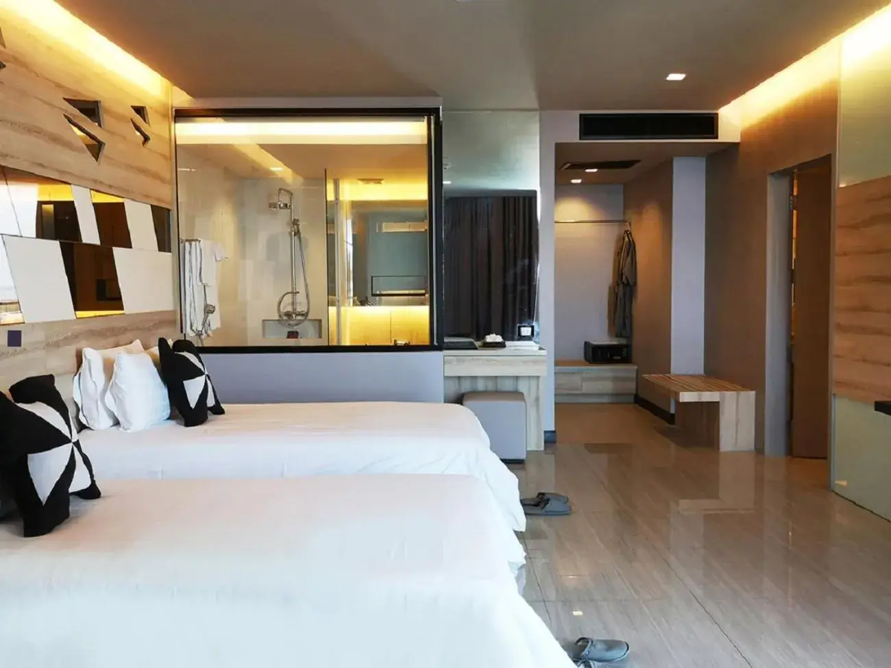 Bedroom, Bed in Tsix5 Phenomenal Hotel Pattaya