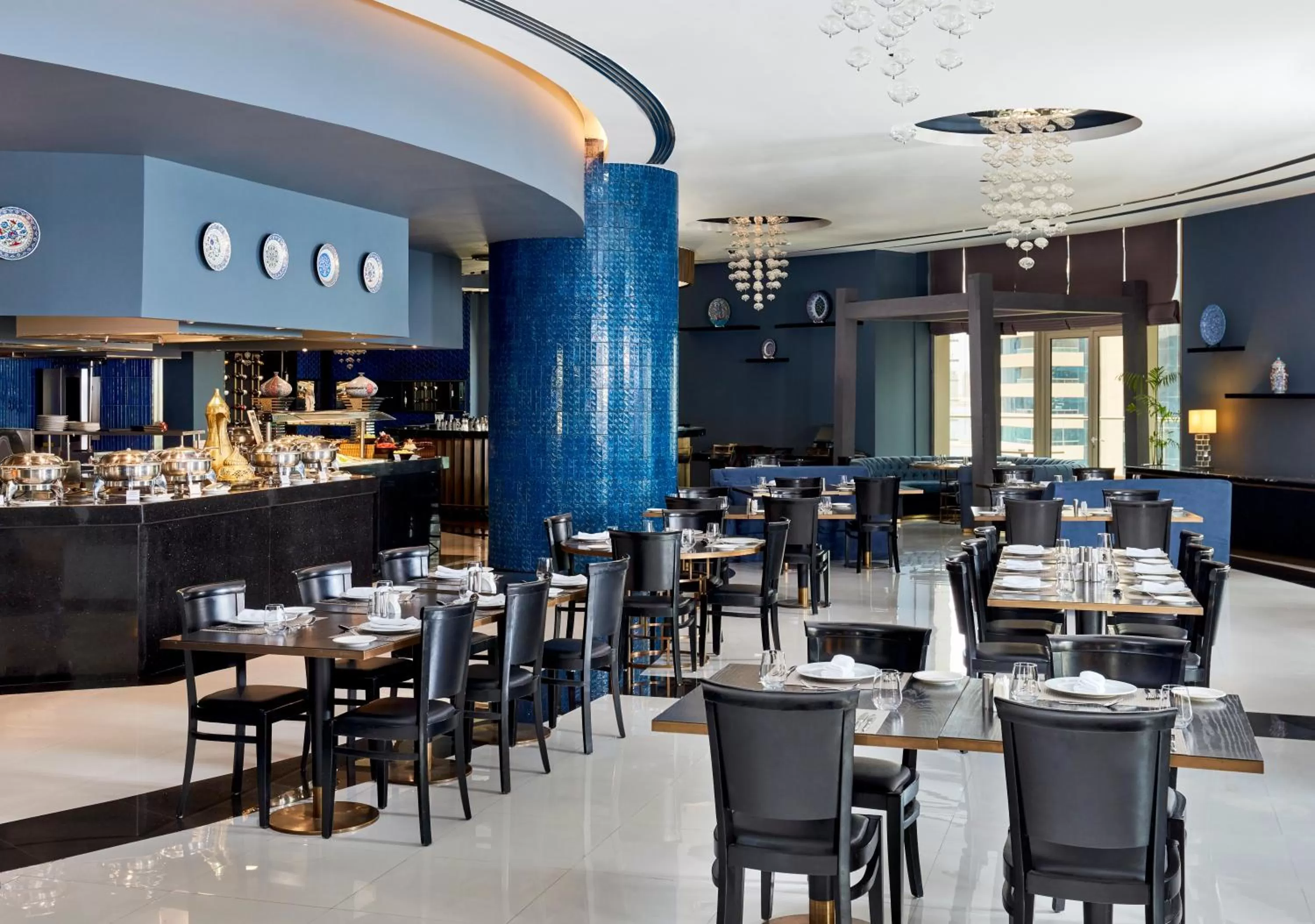 Restaurant/places to eat in Best Plaza West Bay Hotel