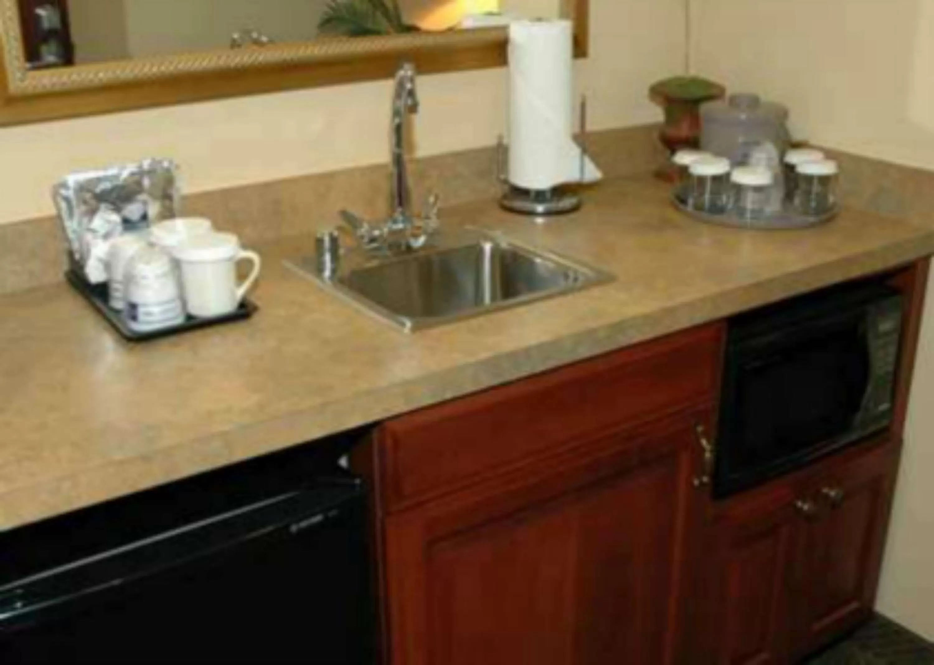 Kitchen or kitchenette in Hampton Inn & Suites Stillwater